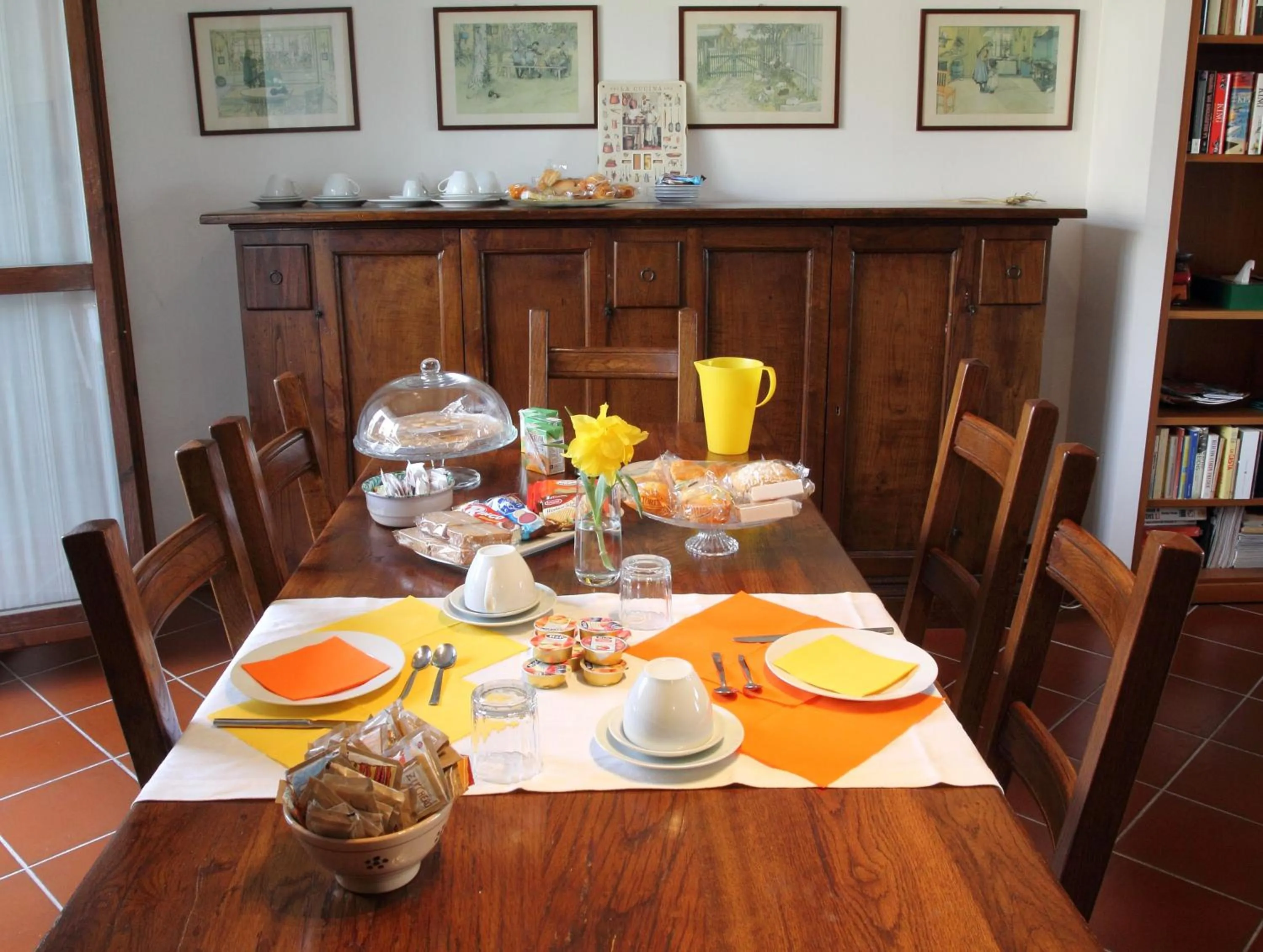 Restaurant/places to eat in B&B Il Glicine di Basiglio