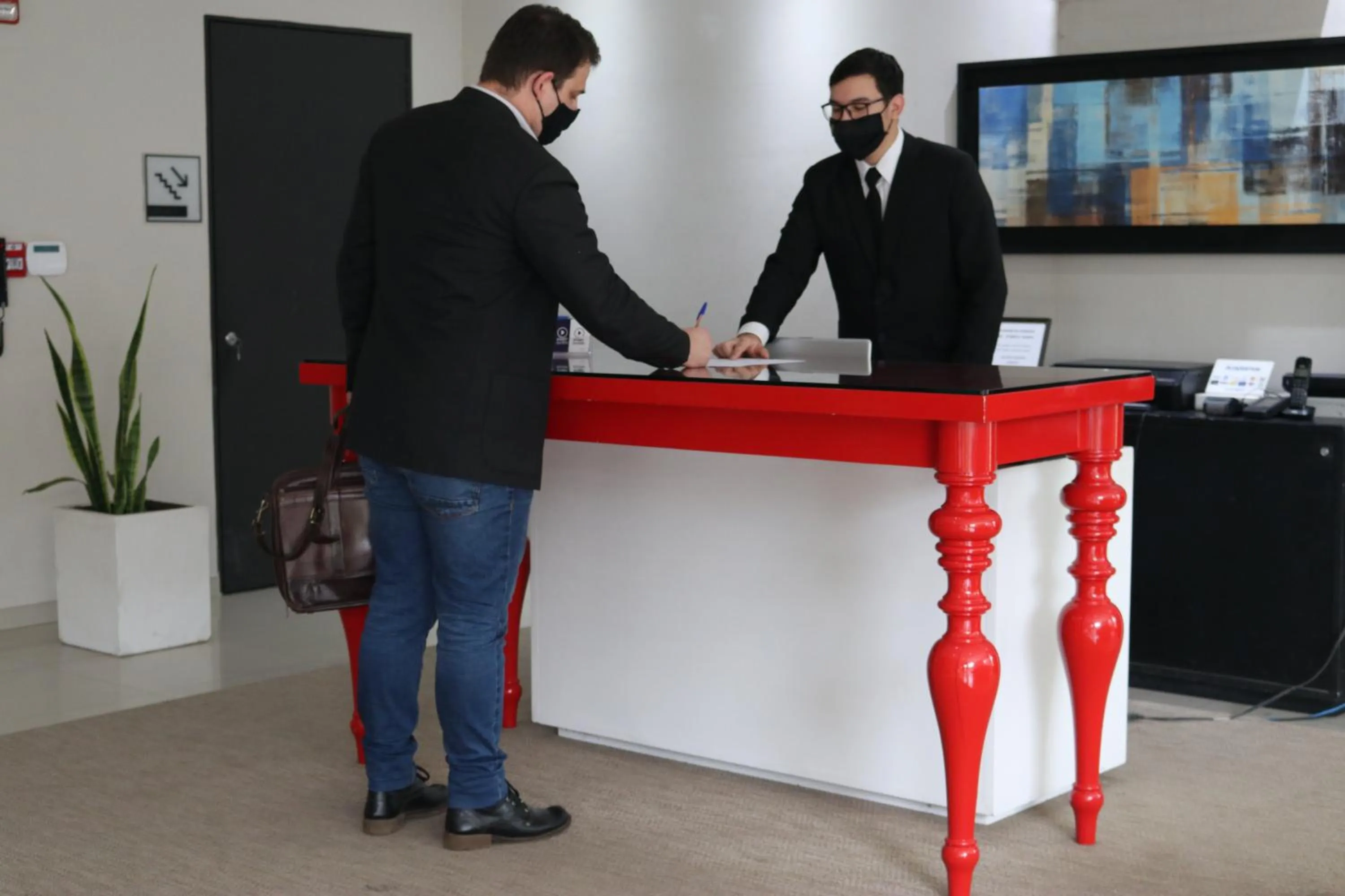 Staff in START Villa Morra Rent Apartments