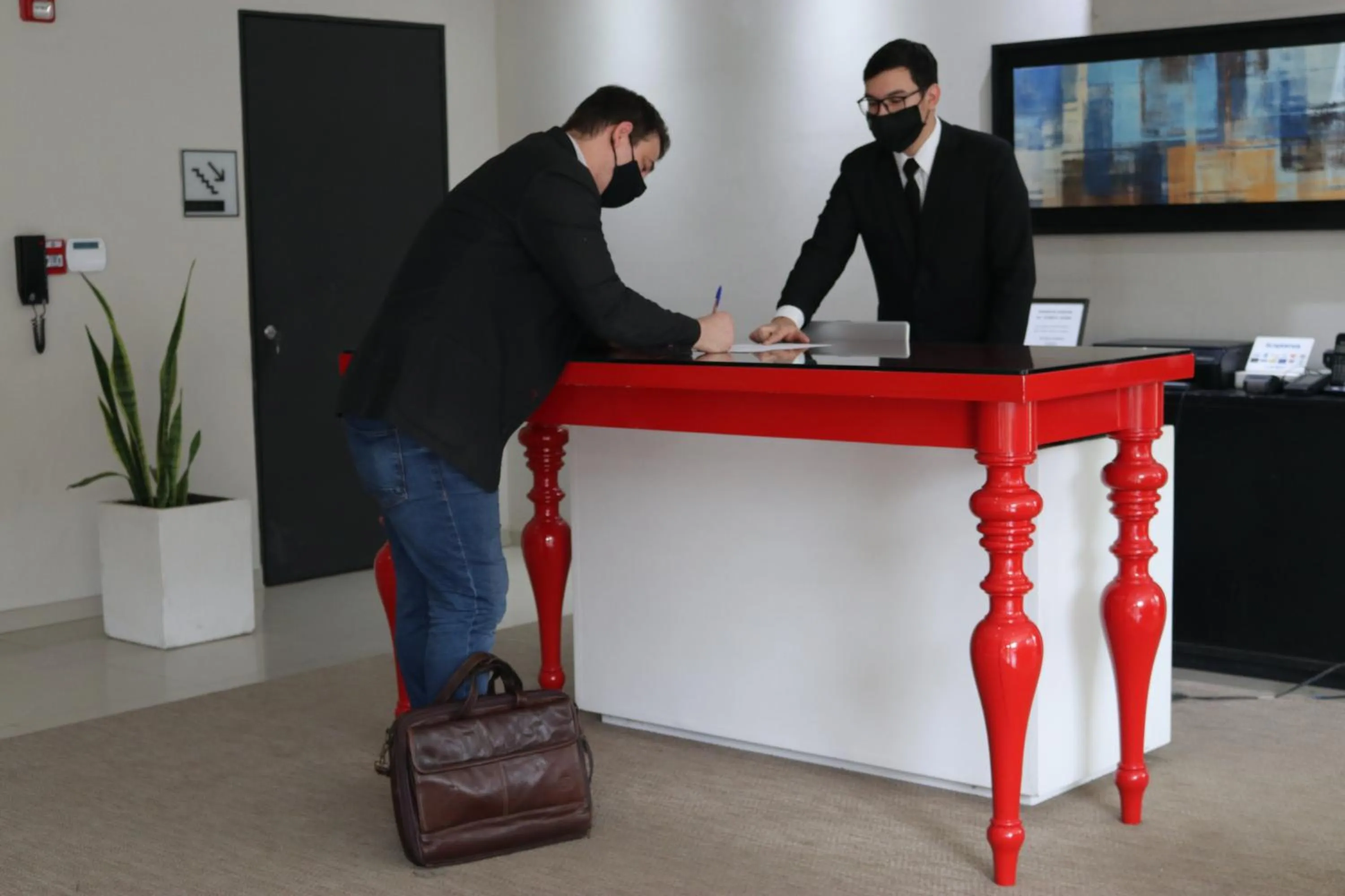 Staff in START Villa Morra Rent Apartments