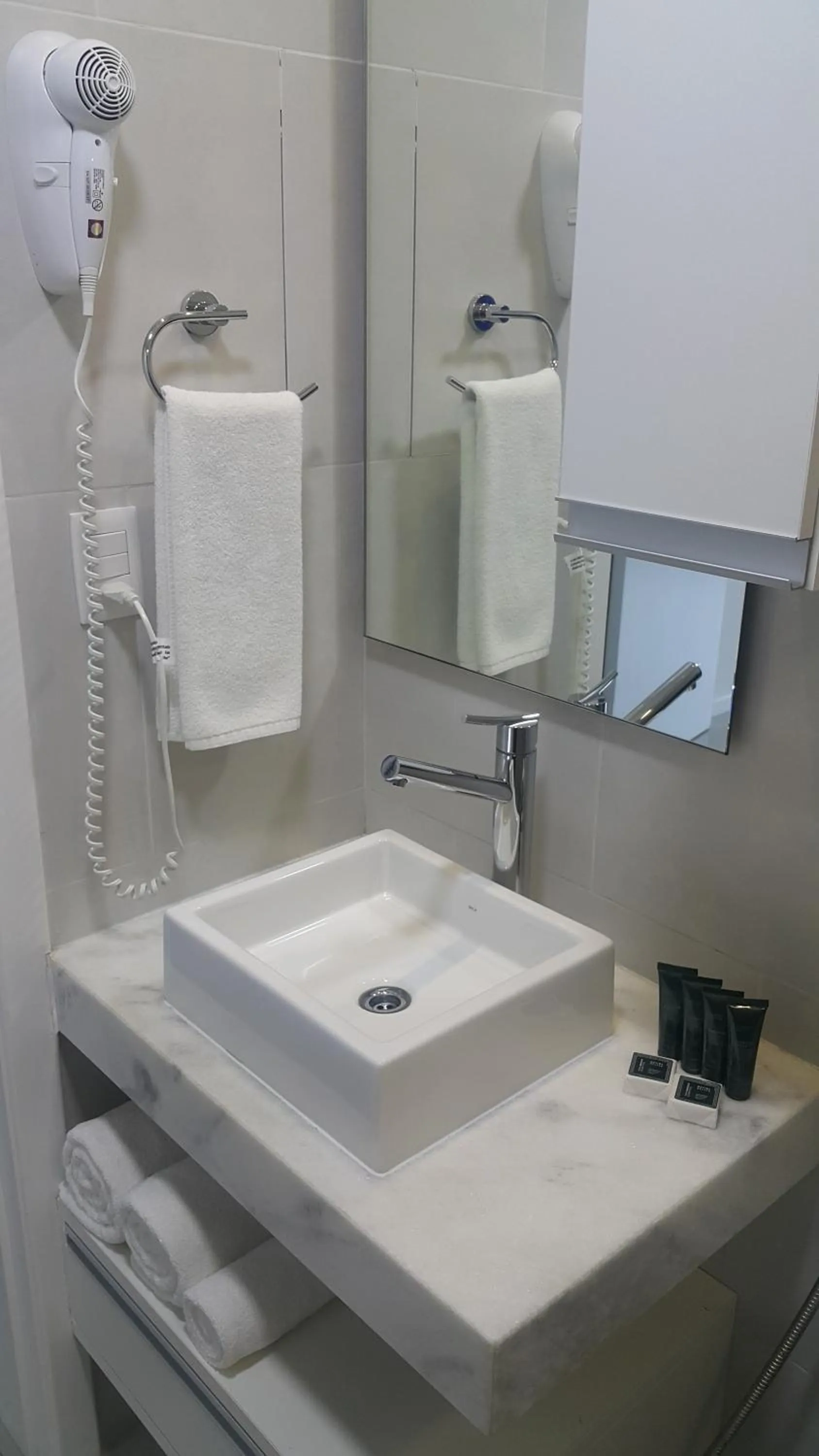 Bathroom in START Villa Morra Rent Apartments