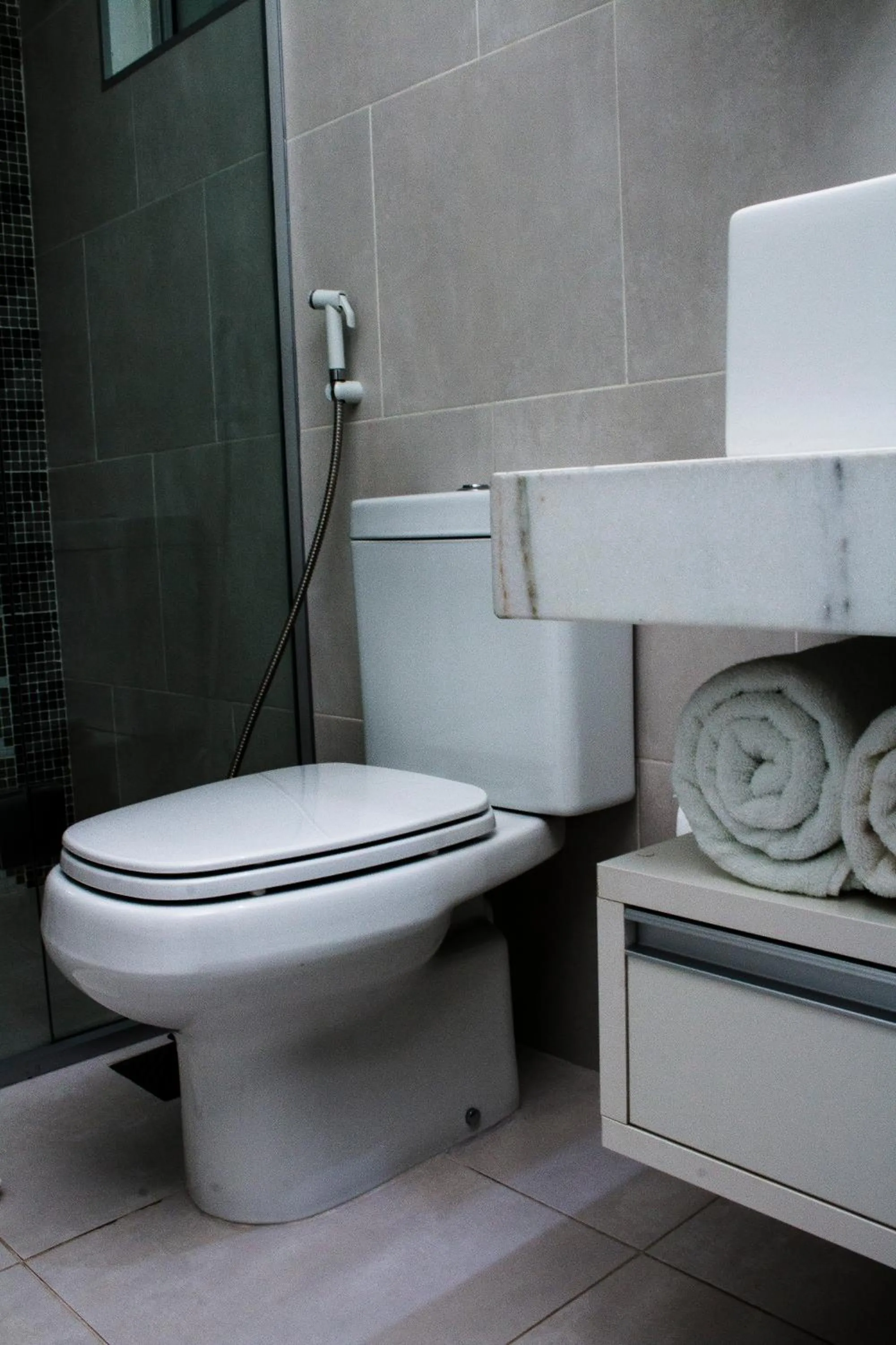 Shower in START Villa Morra Rent Apartments