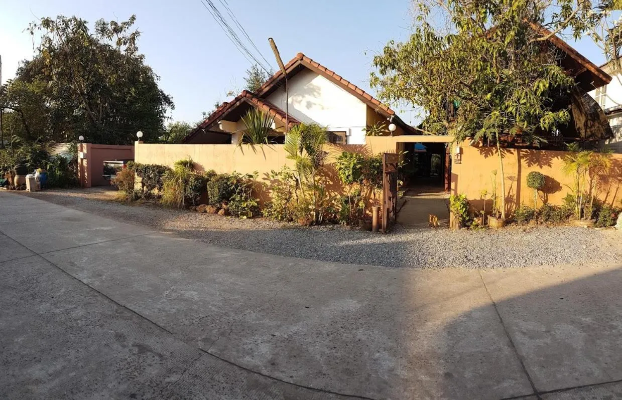 Facade/entrance in Bamboo Garden