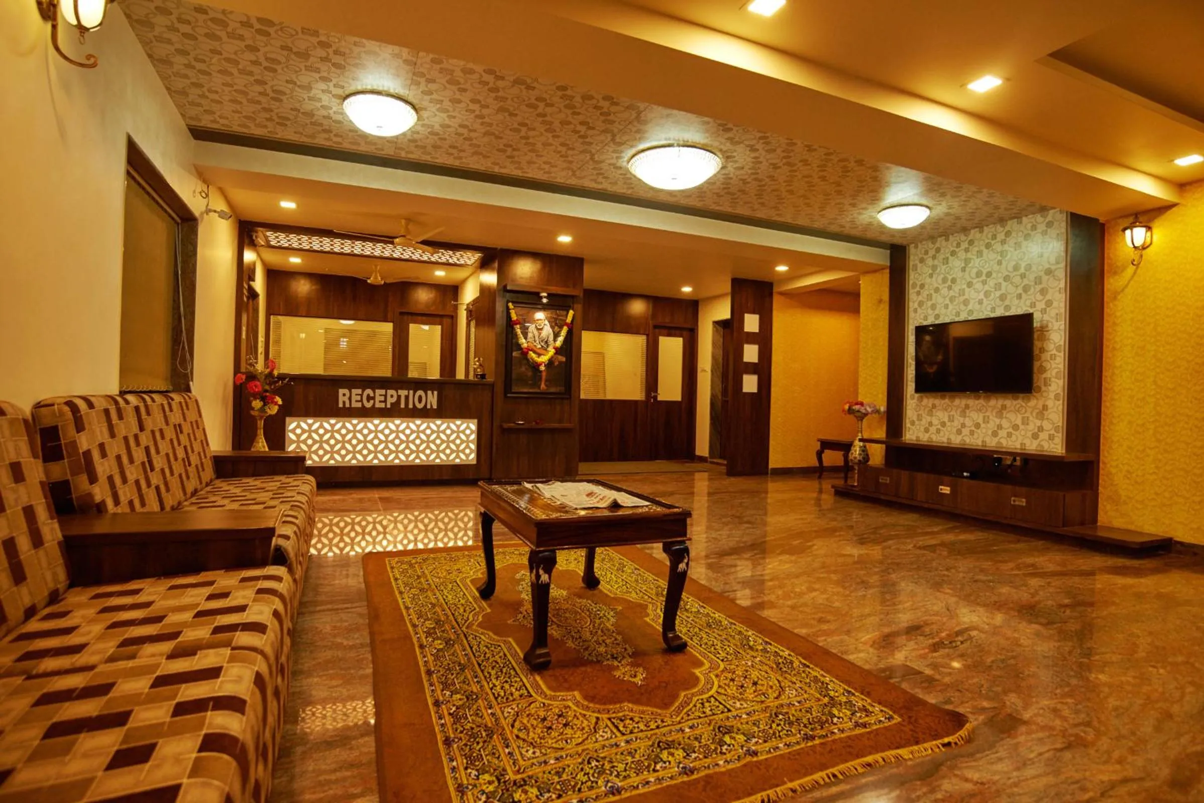Lobby or reception in Hotel Pride Inn Shirdi