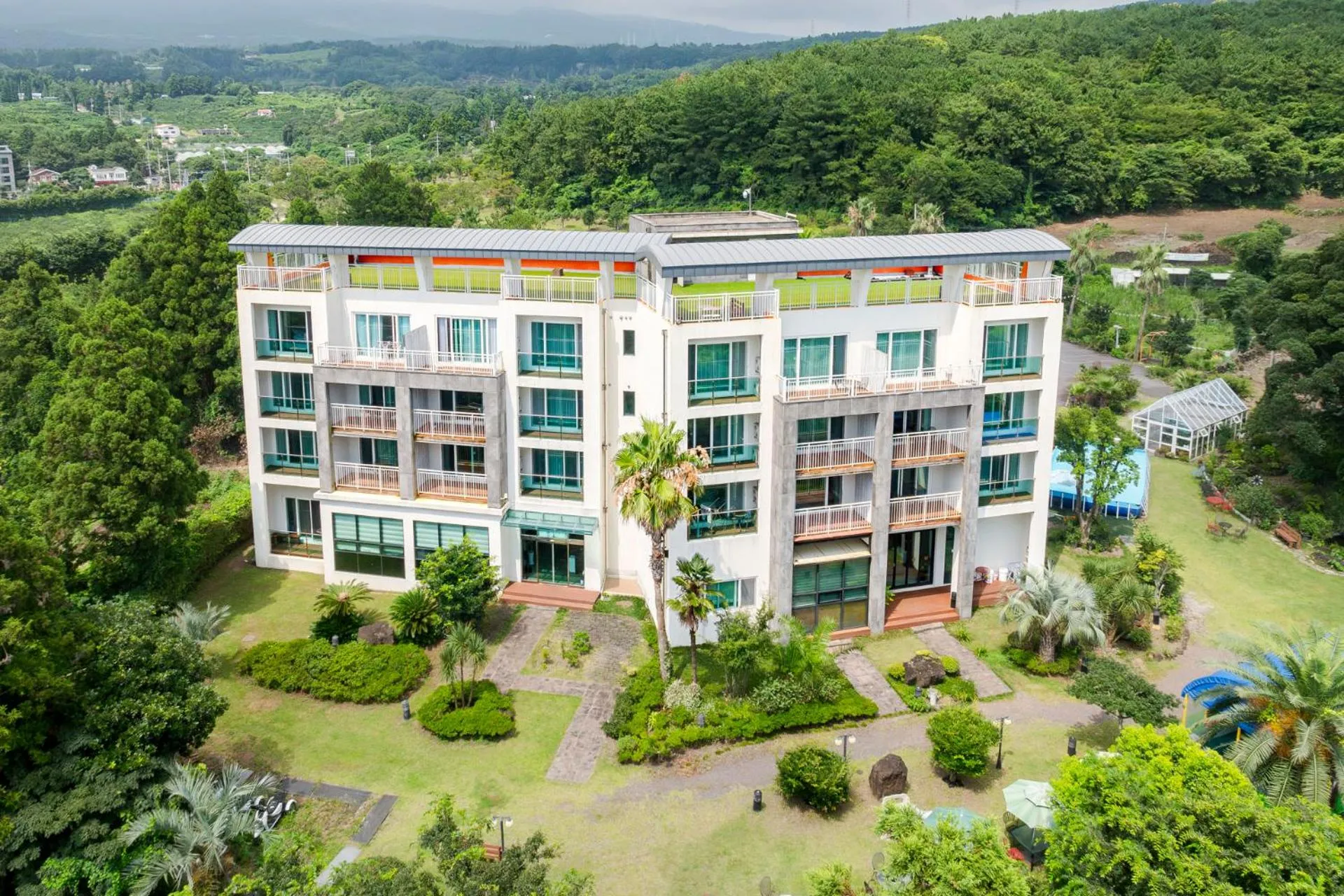 Property building in Jeju M Resort