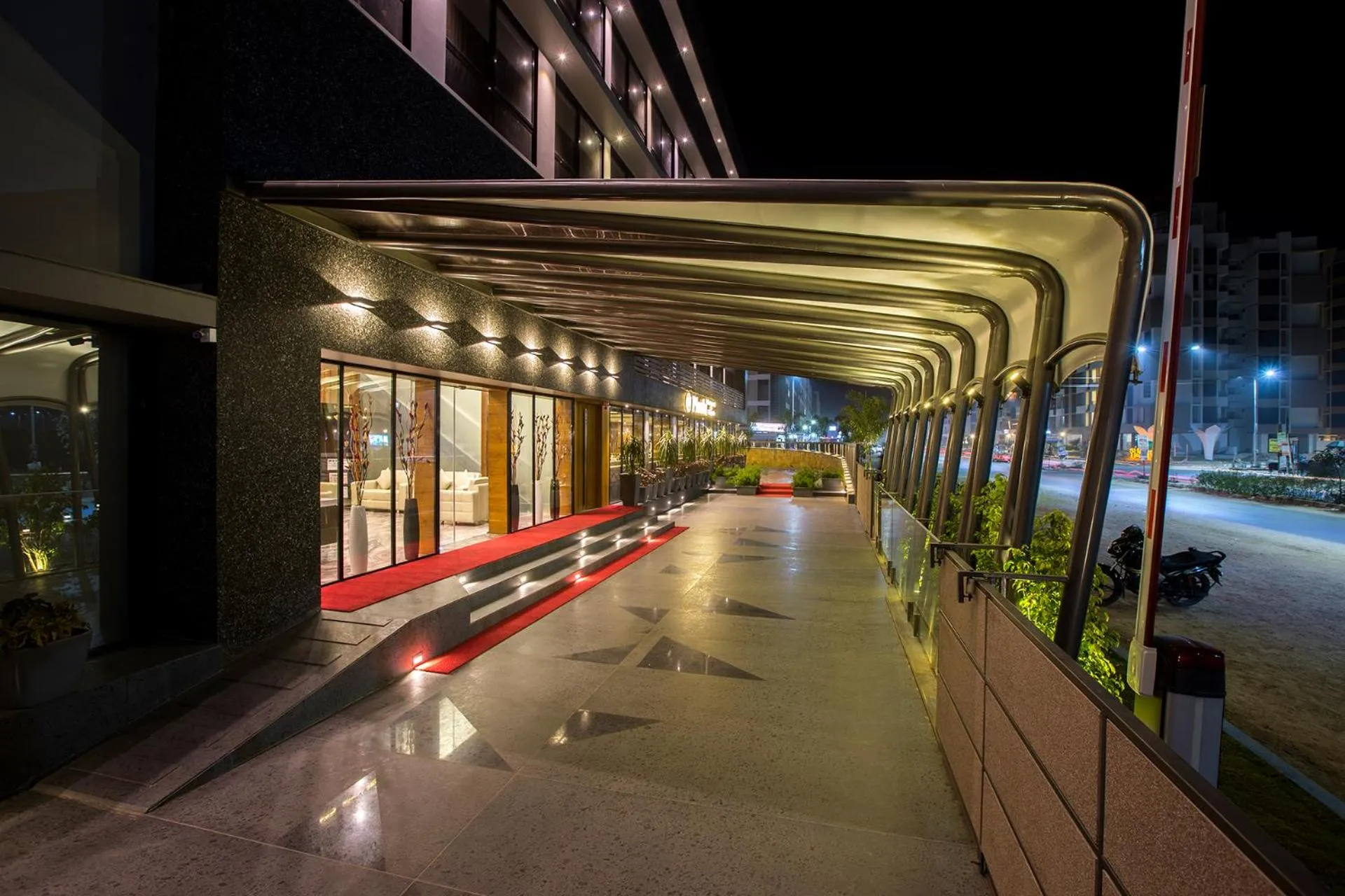 Facade/entrance in Prominent Corporate Residency