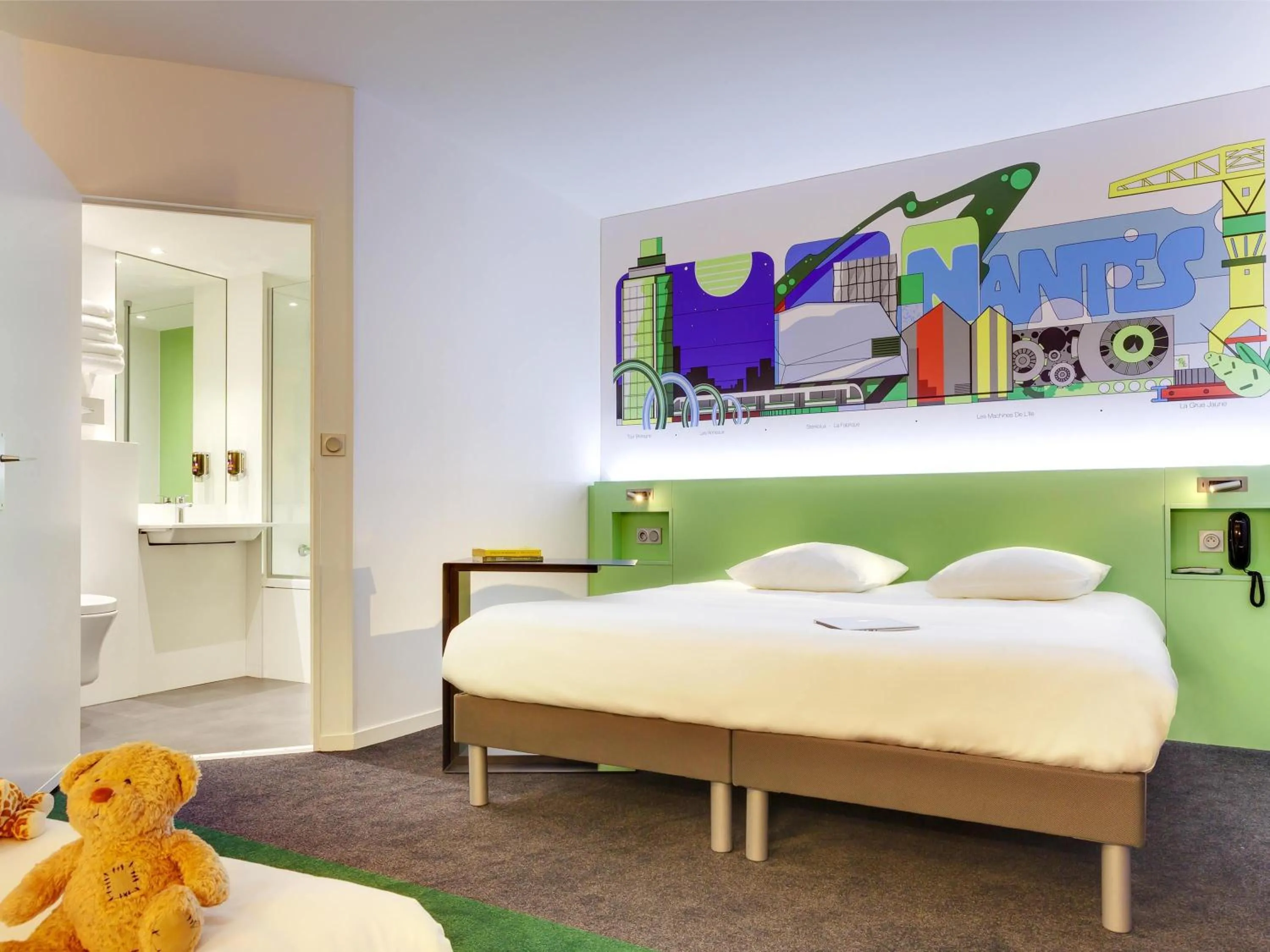 Bedroom, Bed in ibis Styles Nantes Centre Gare