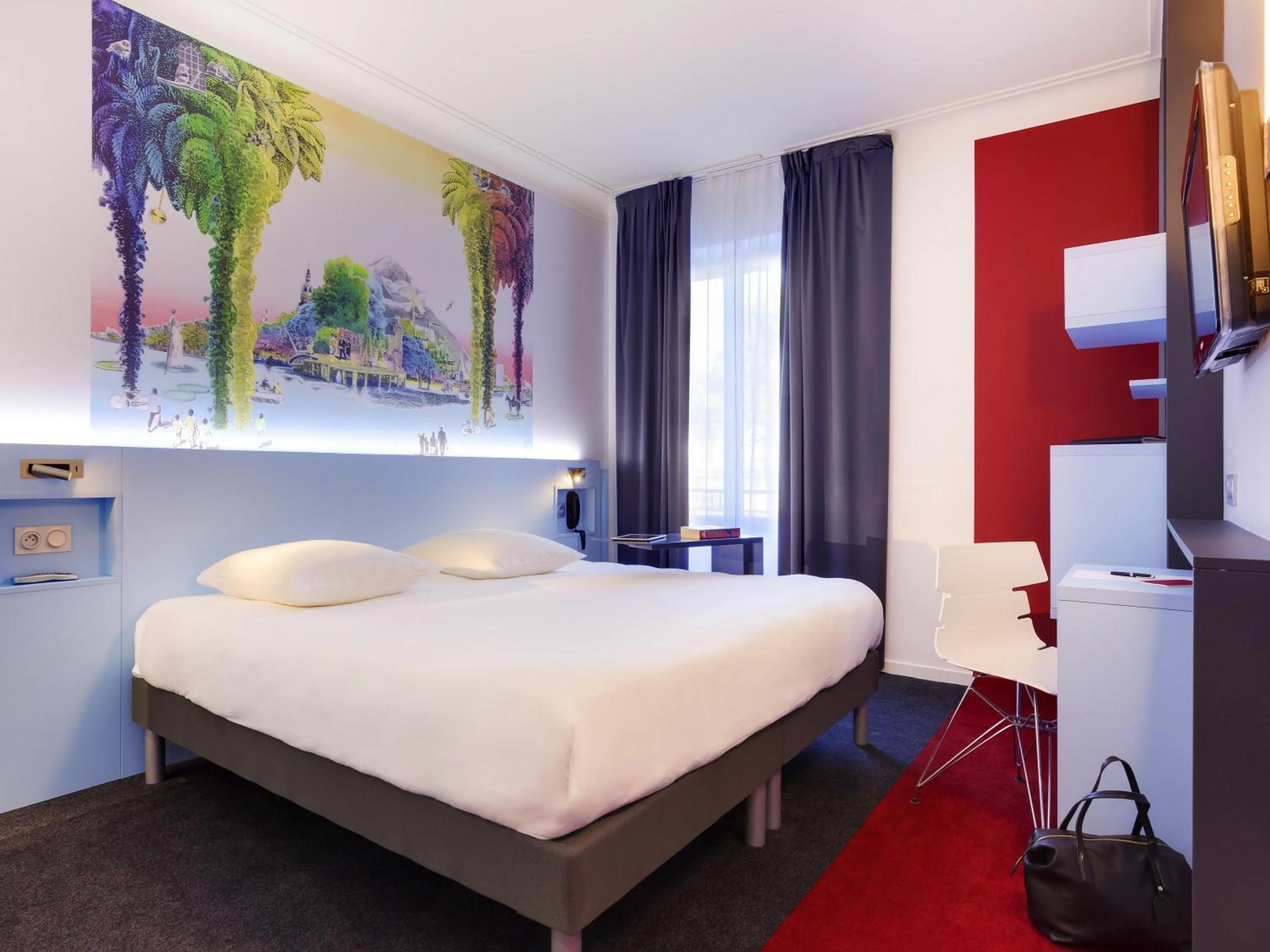 Bedroom, Bed in ibis Styles Nantes Centre Gare