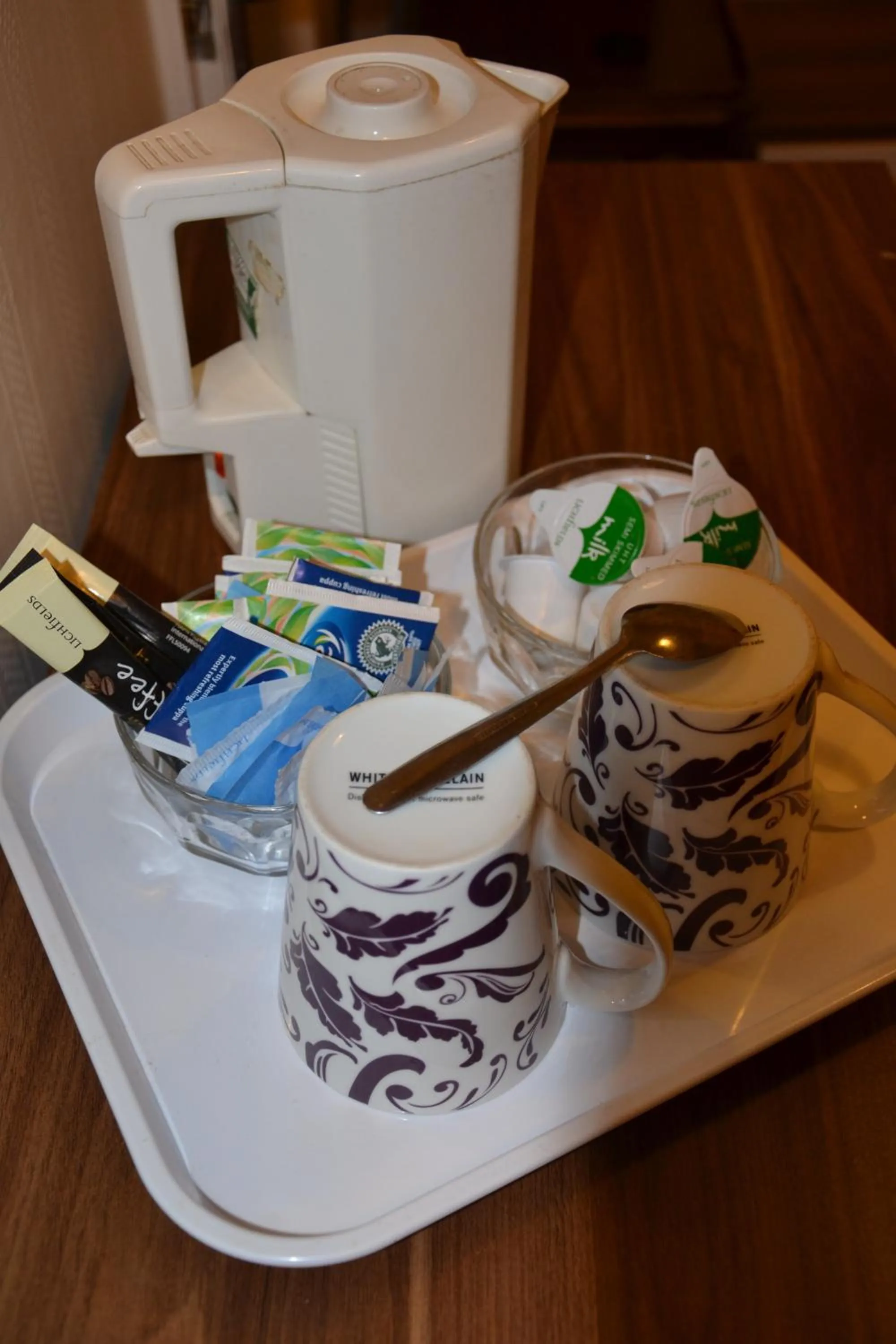 Coffee/tea facilities in Abbey Lodge Hotel