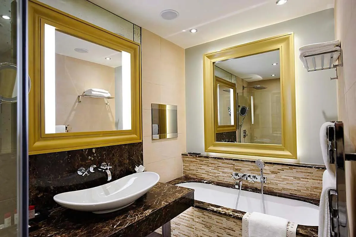 Bathroom in Grosvenor Pulford Hotel & Spa