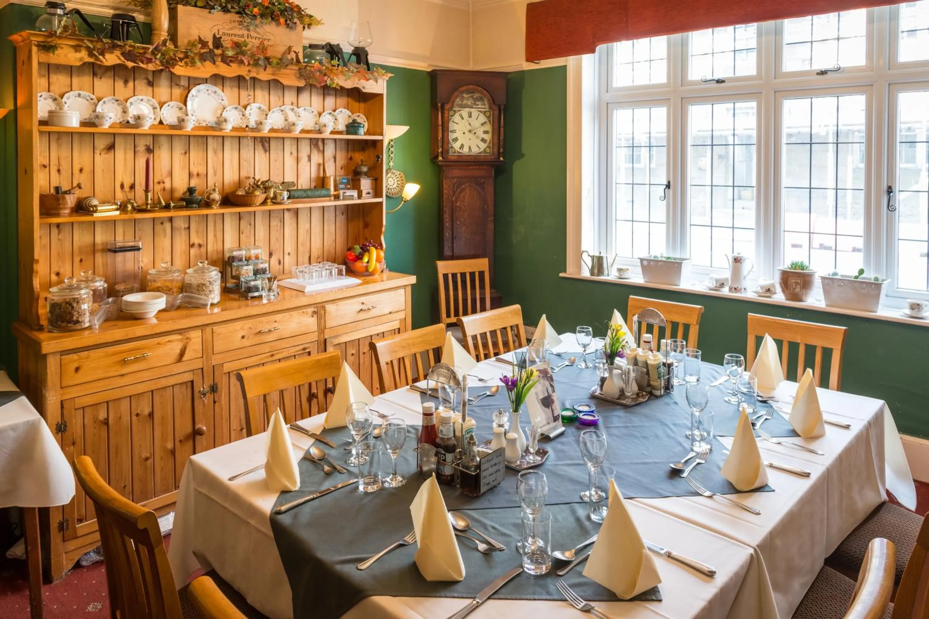 Restaurant/places to eat in Cumberland Inn