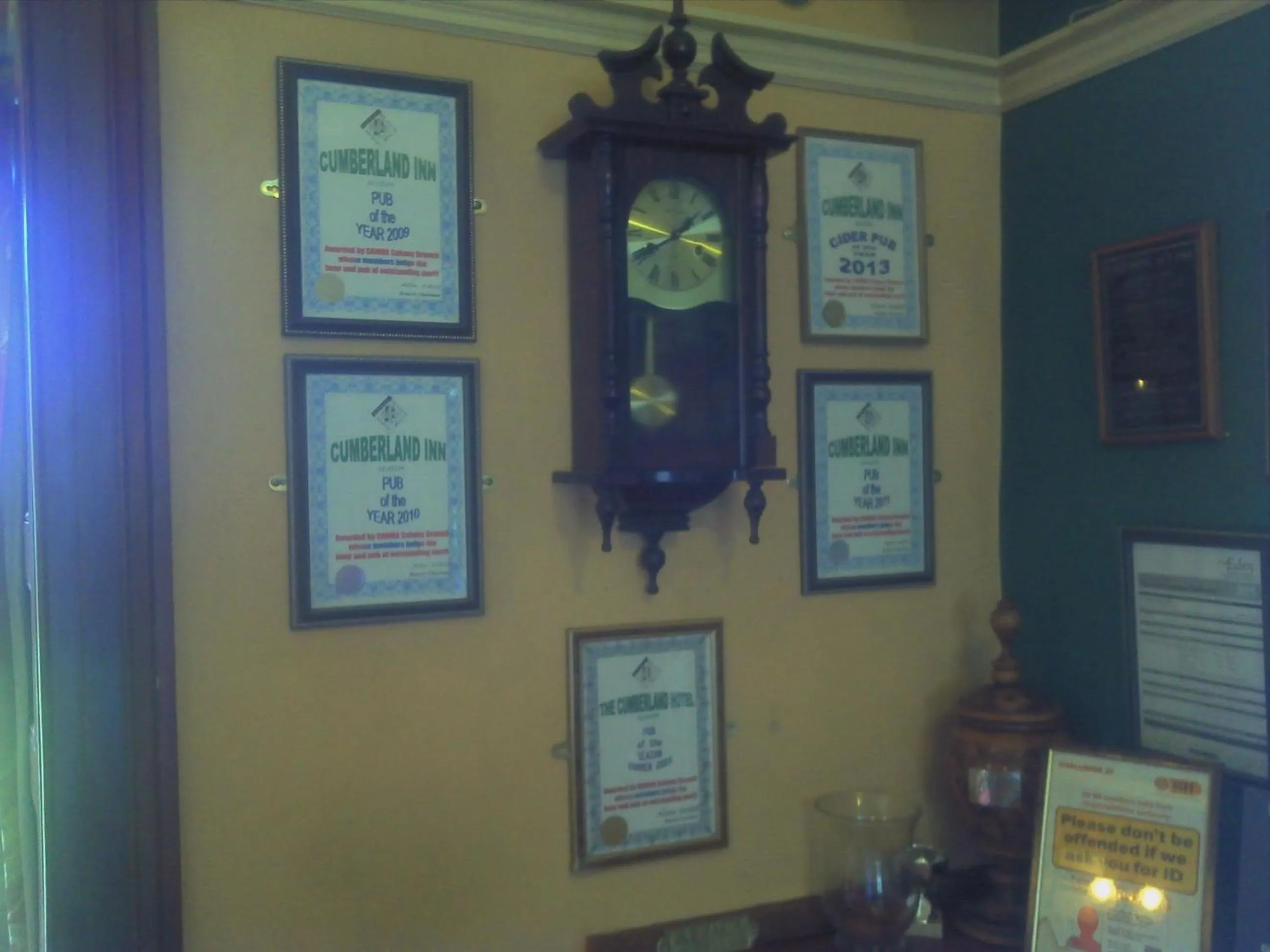 Lounge or bar in Cumberland Inn