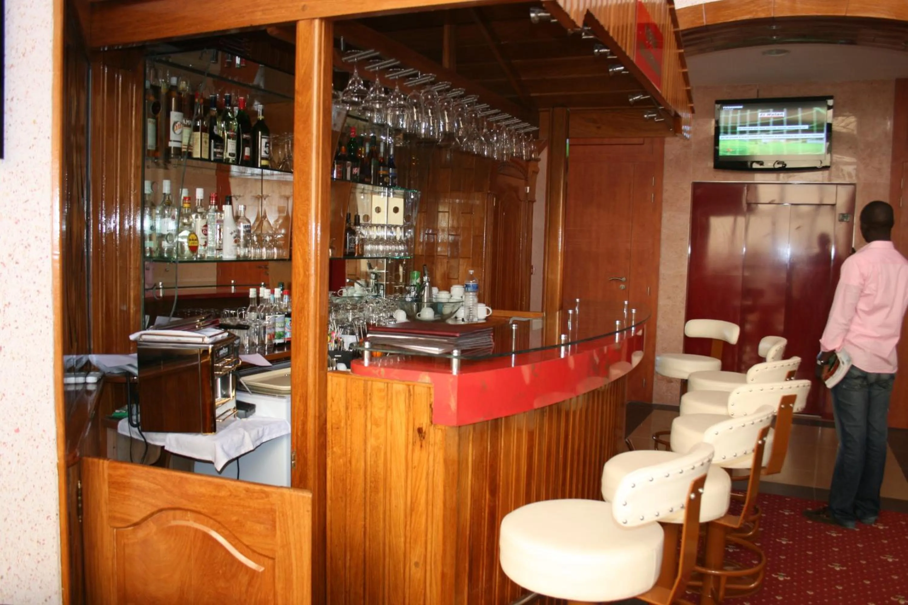 Lounge or bar in Hotel Fleur De Lys Almadies