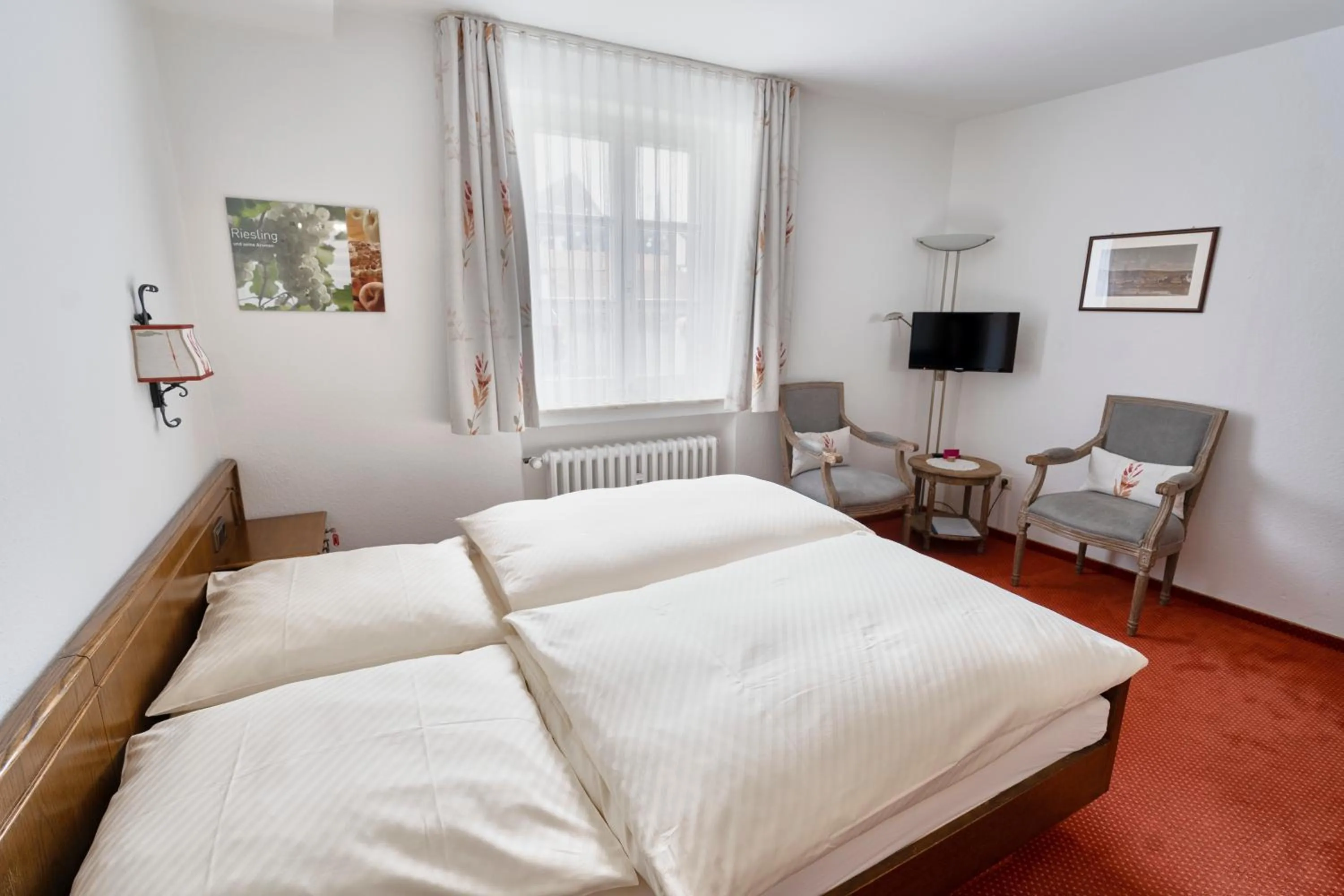 Photo of the whole room, Bed in Gästehaus Korf