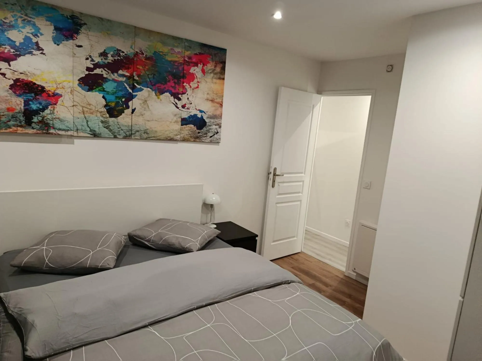 Bed in Meublés de Tourisme à Vincennes