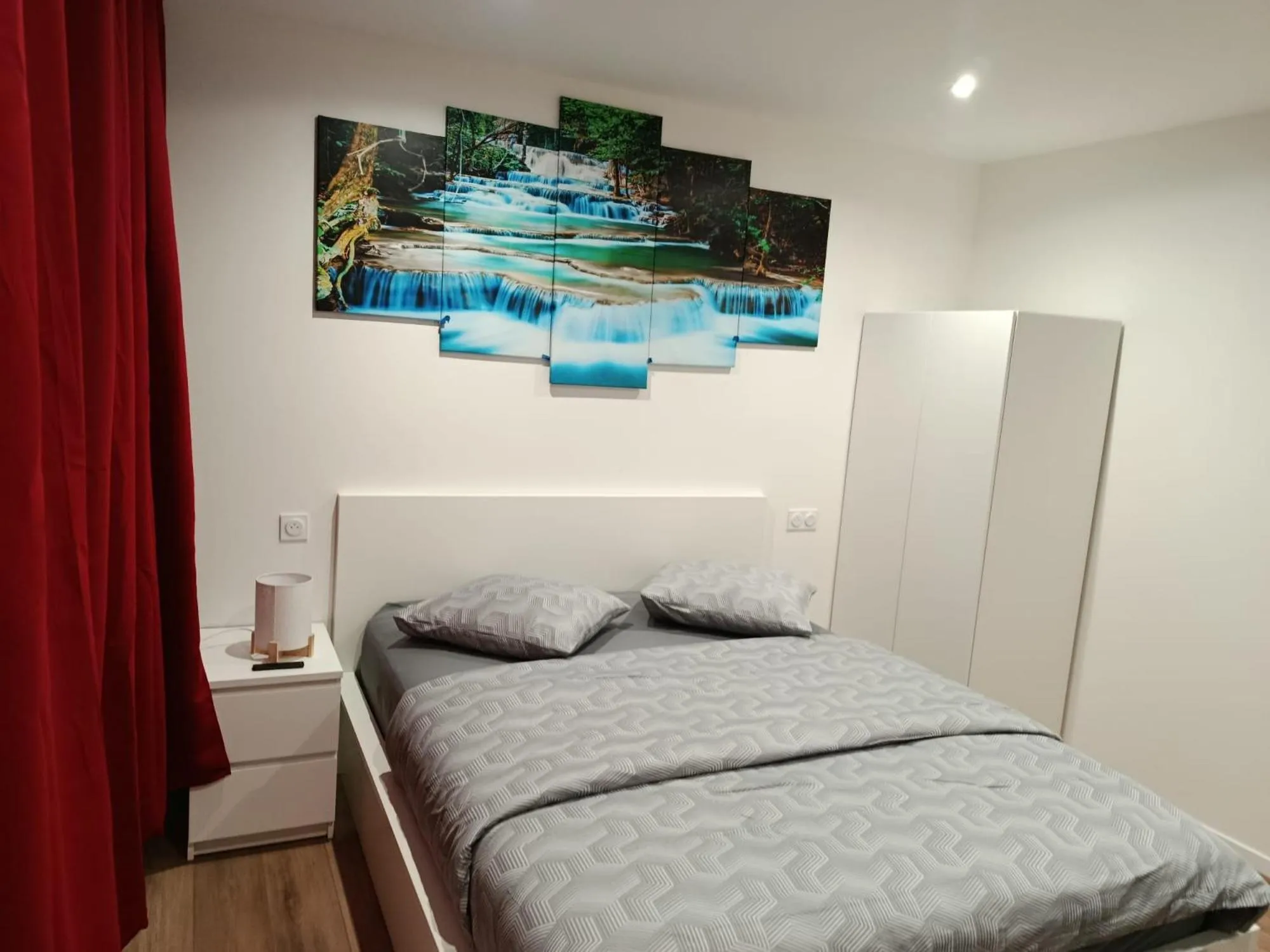 Bed in Meublés de Tourisme à Vincennes