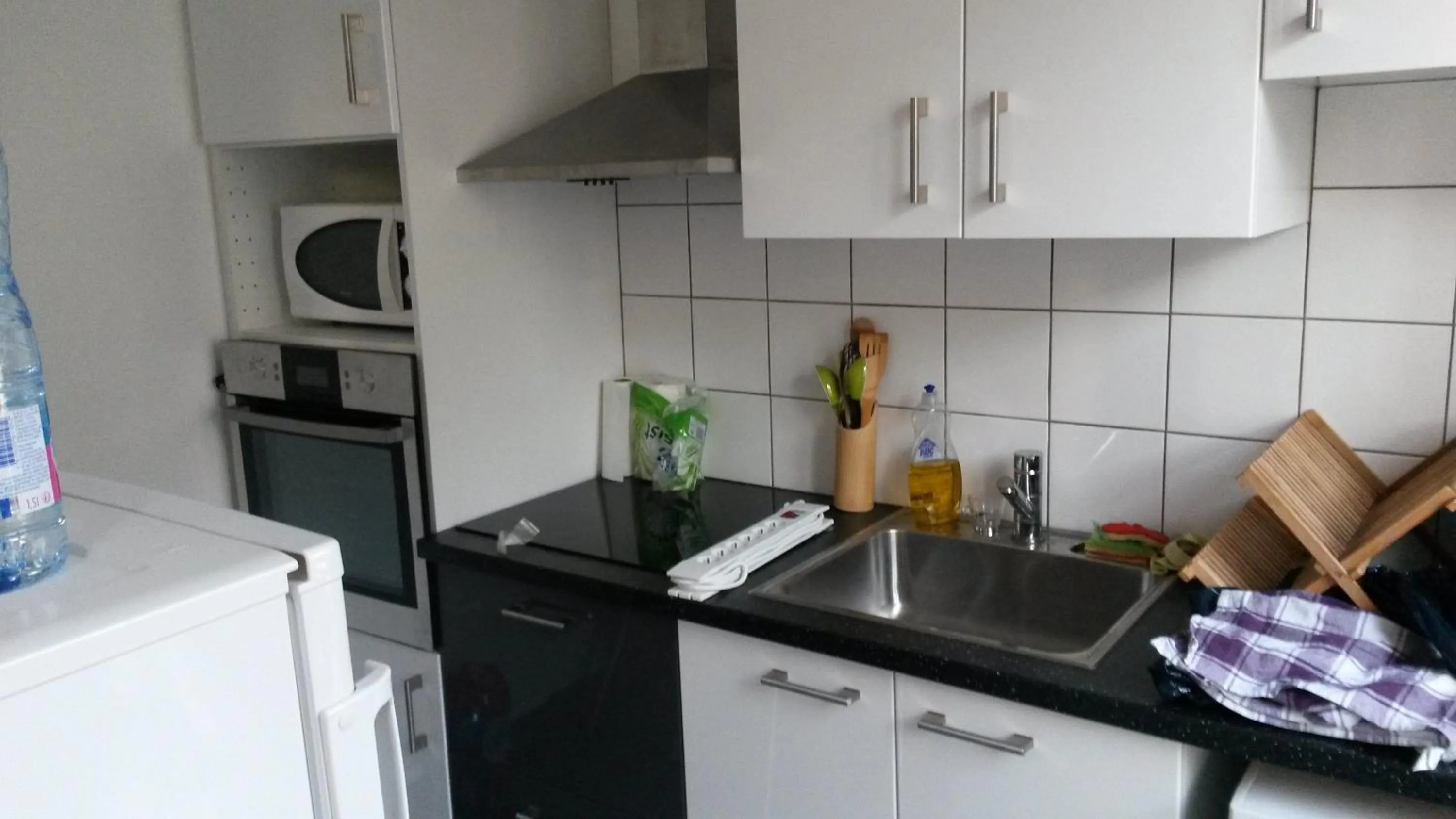 Kitchen or kitchenette in Meublés de Tourisme à Vincennes