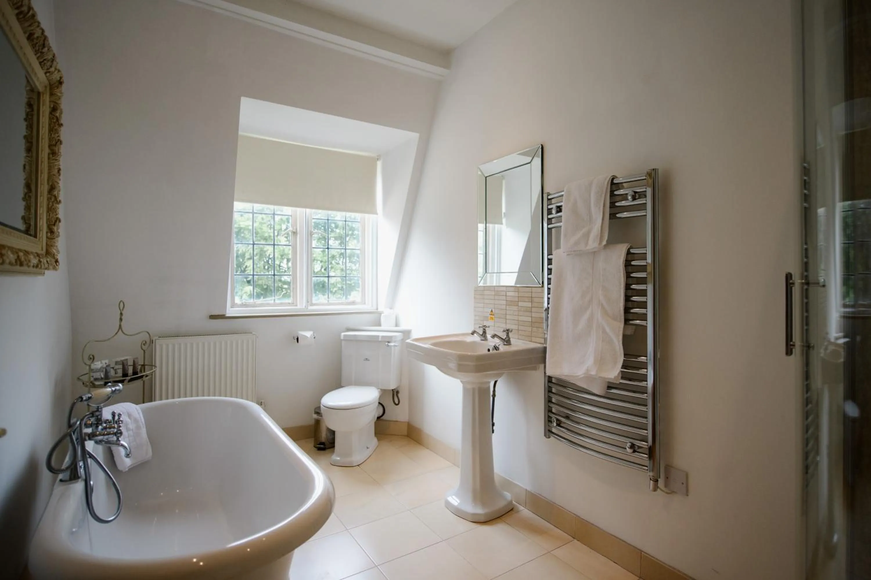 Ye Olde Bell Hotel & Spa