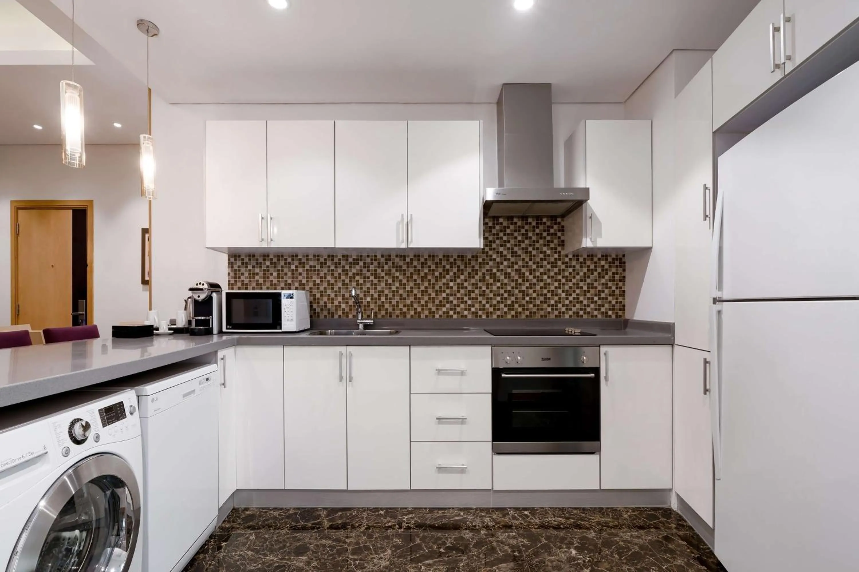 Kitchen or kitchenette in SAS Residence & Hotel Dhahran