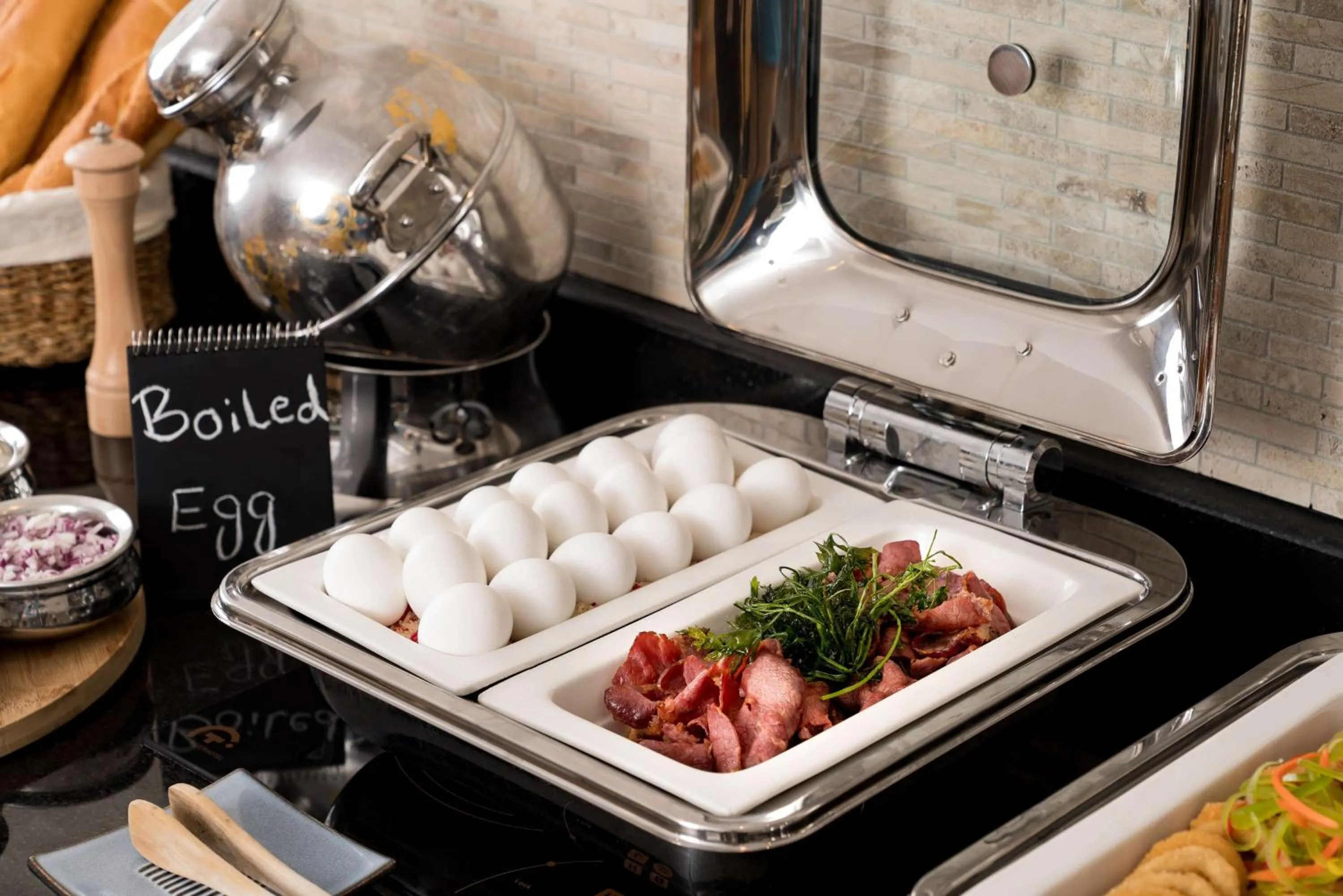 Restaurant/places to eat in SAS Residence & Hotel Dhahran