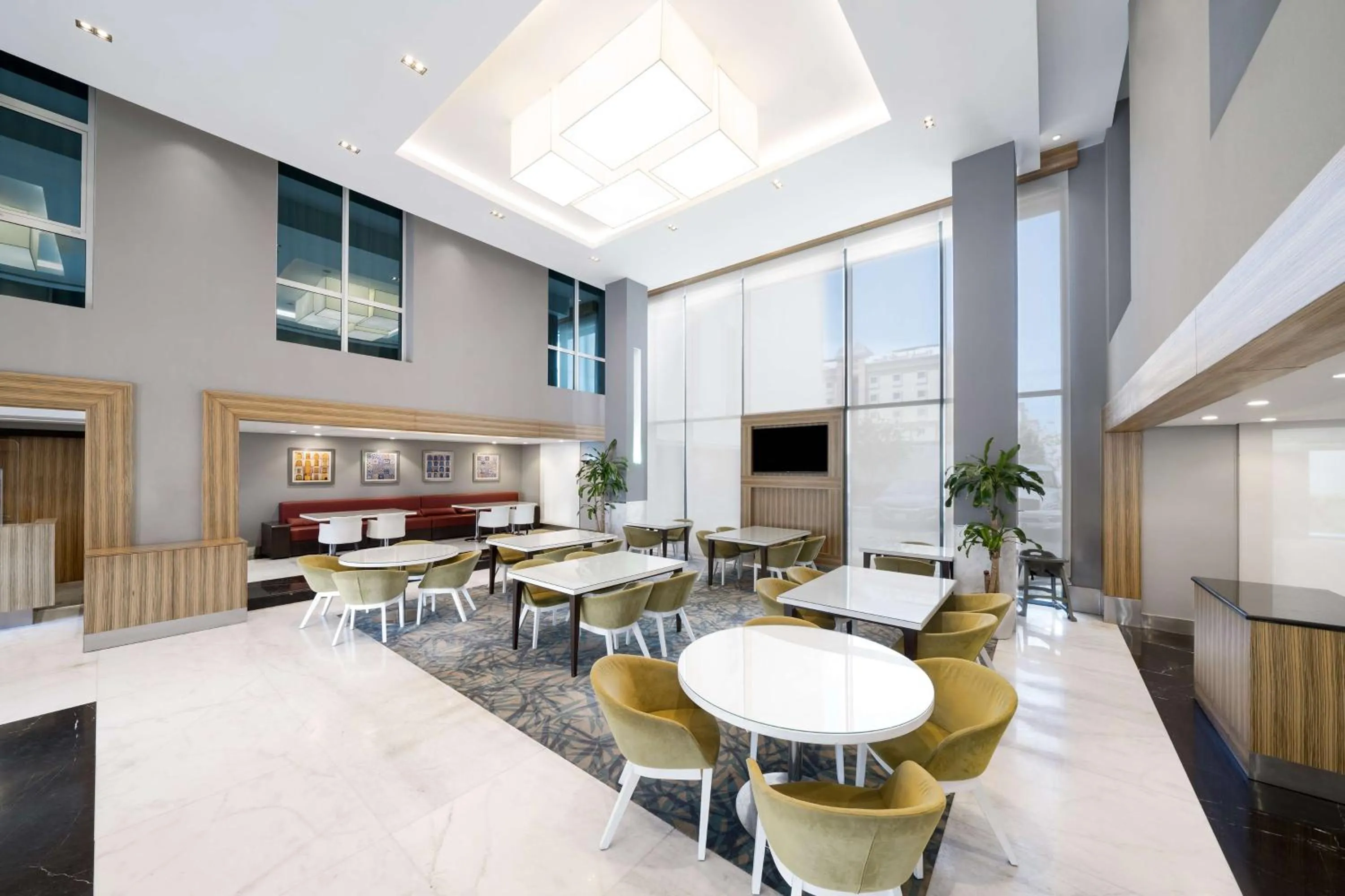 Restaurant/places to eat in SAS Residence & Hotel Dhahran