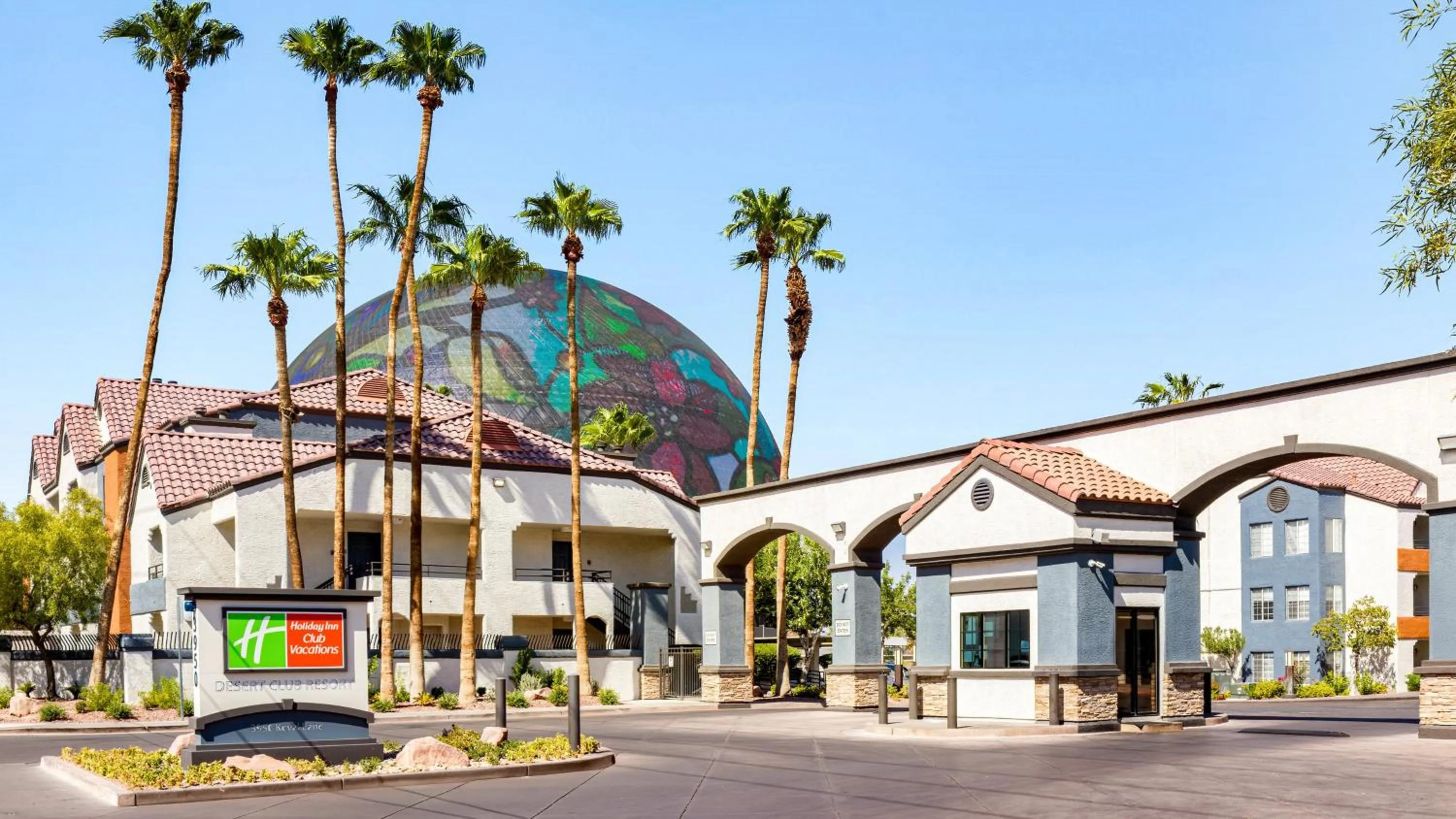 Property building in Holiday Inn Club Vacations at Desert Club Resort