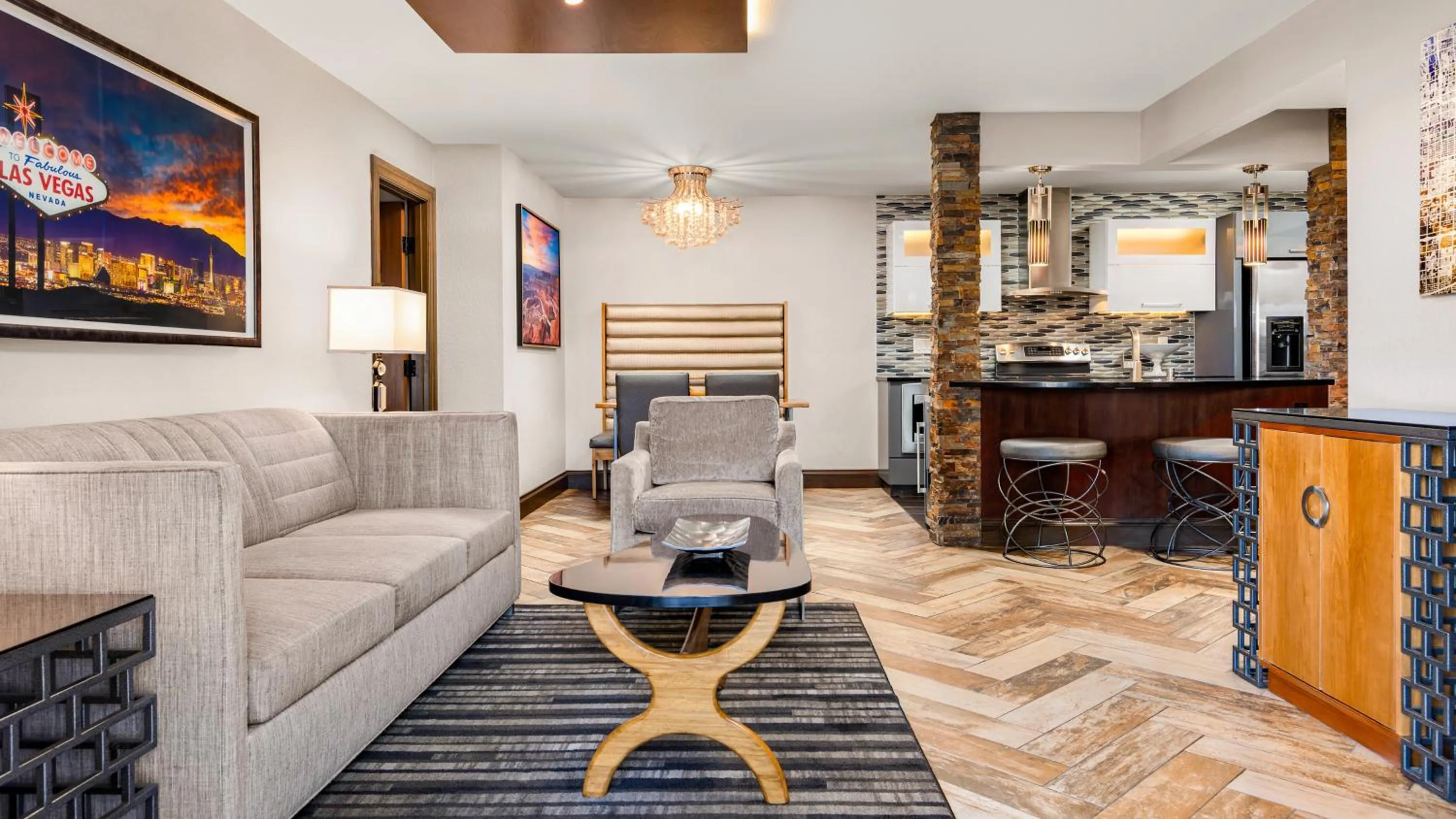 TV and multimedia in Holiday Inn Club Vacations at Desert Club Resort