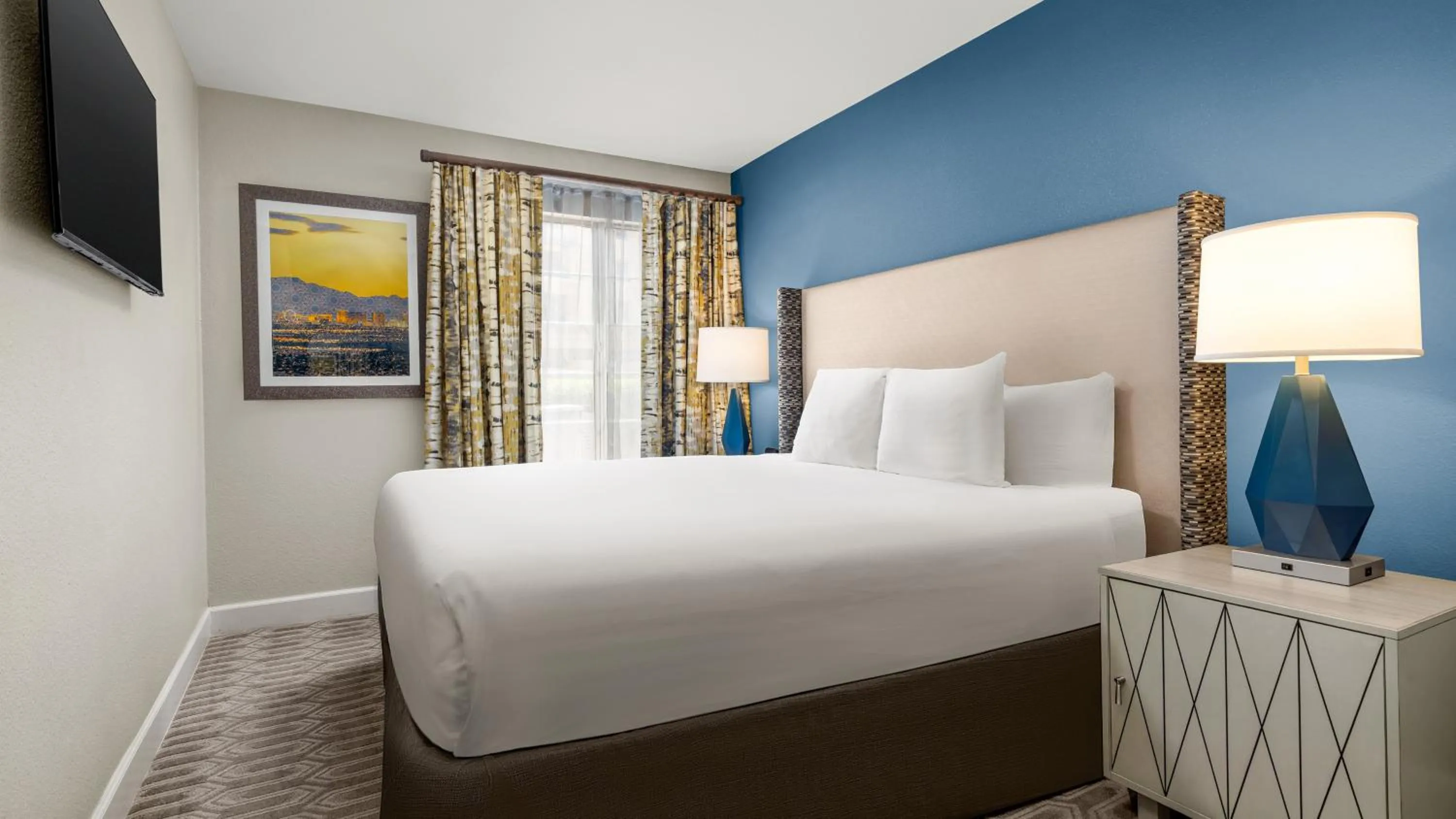 Photo of the whole room, Bed in Holiday Inn Club Vacations at Desert Club Resort