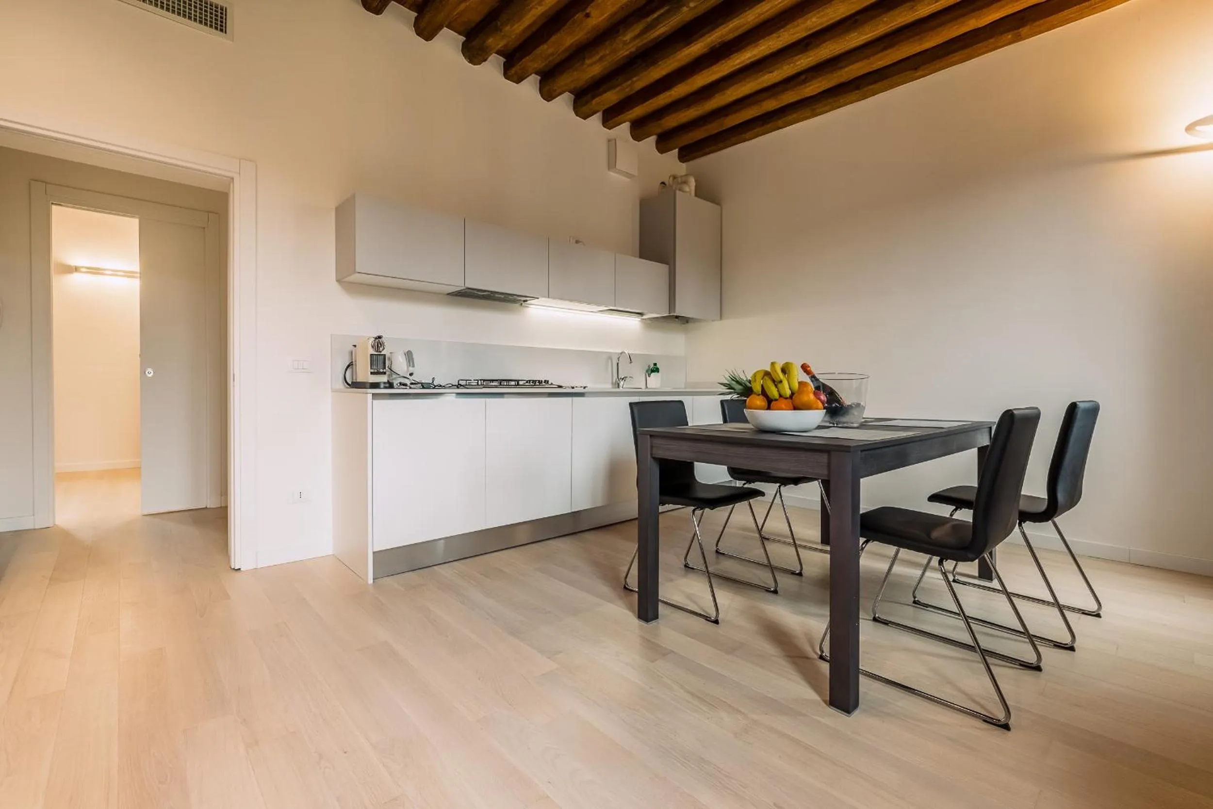 Dining area in Charming Palace Corte del Teatro