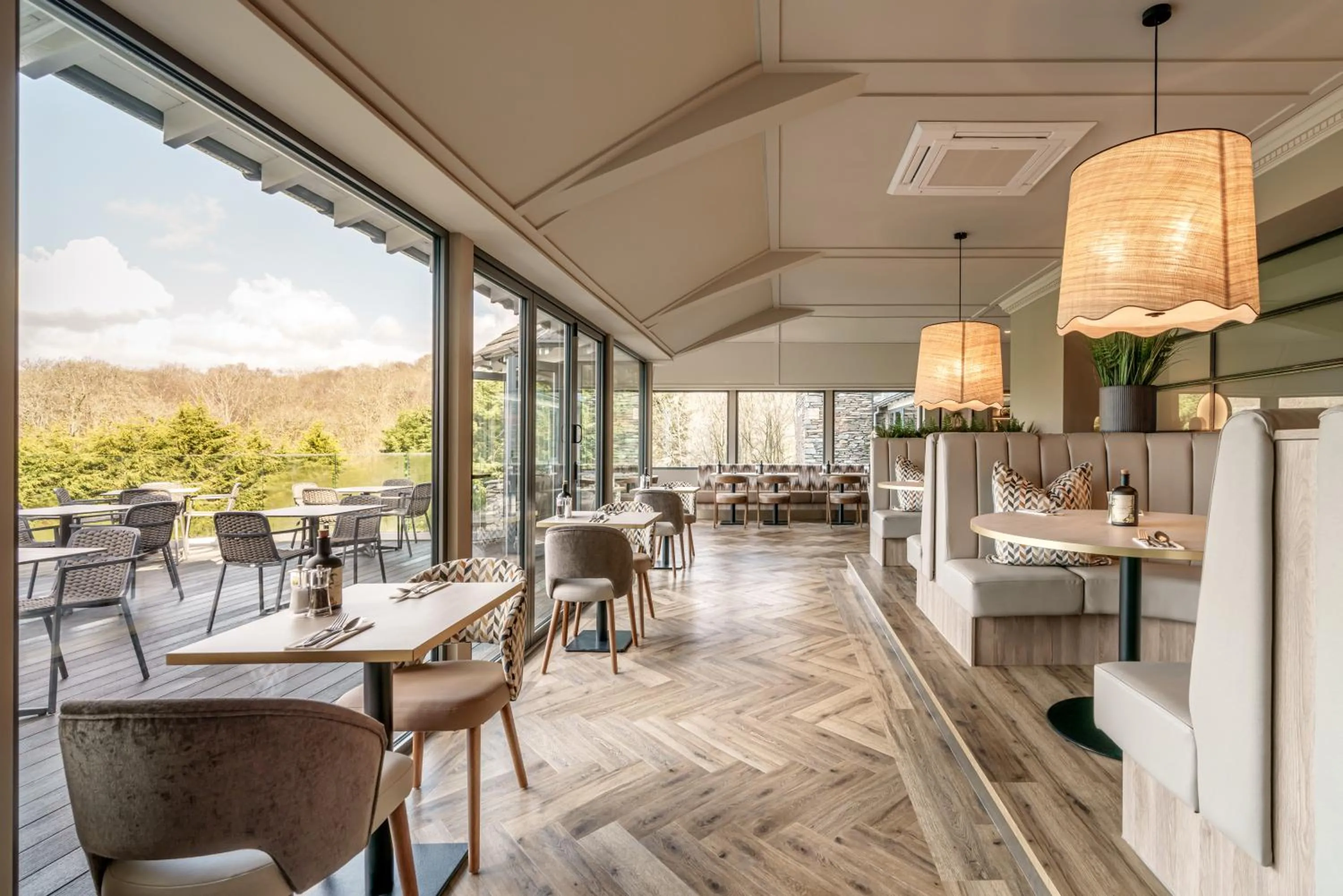 Restaurant/places to eat in Craig Manor