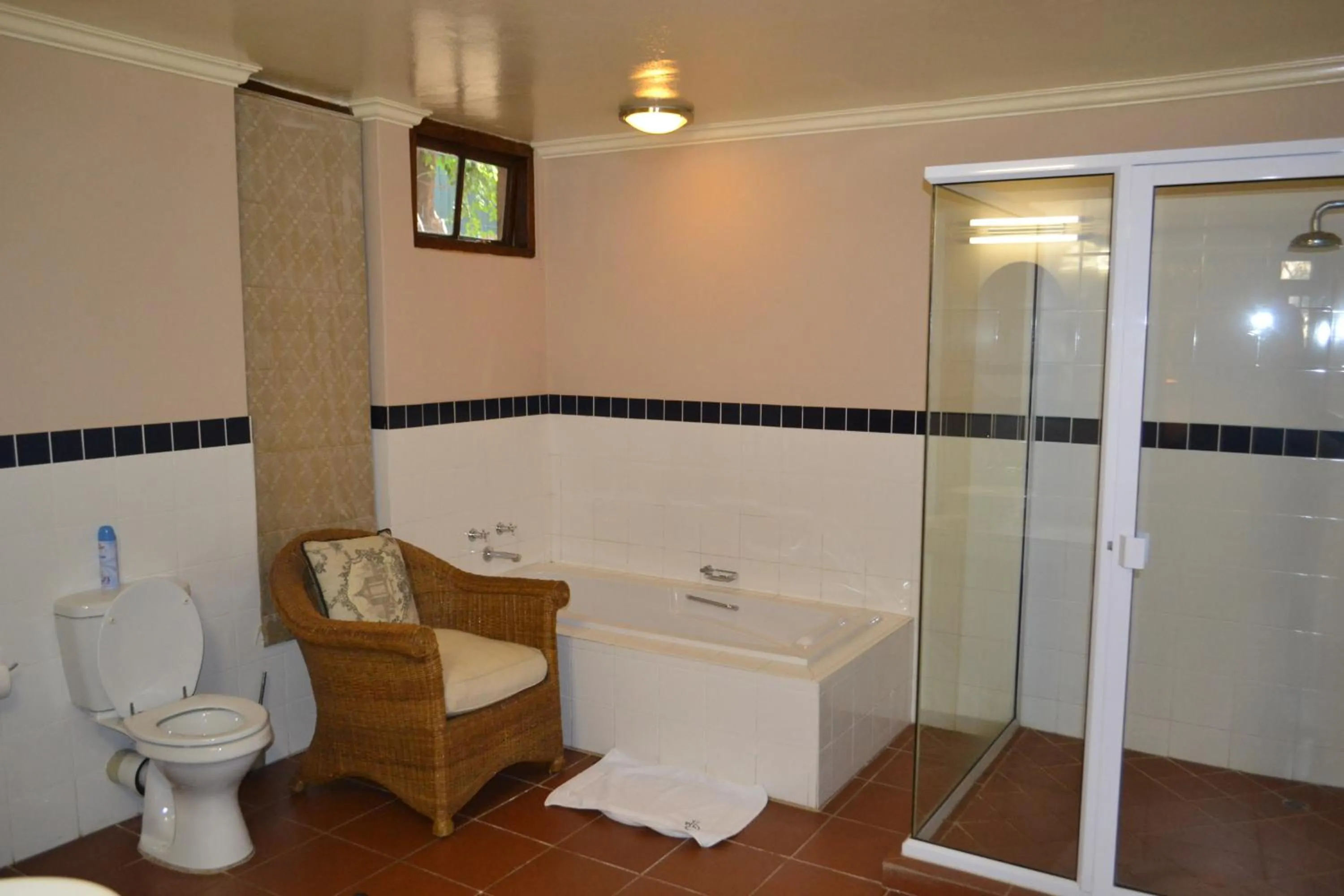 Shower in Foxwood House Boutique Hotel