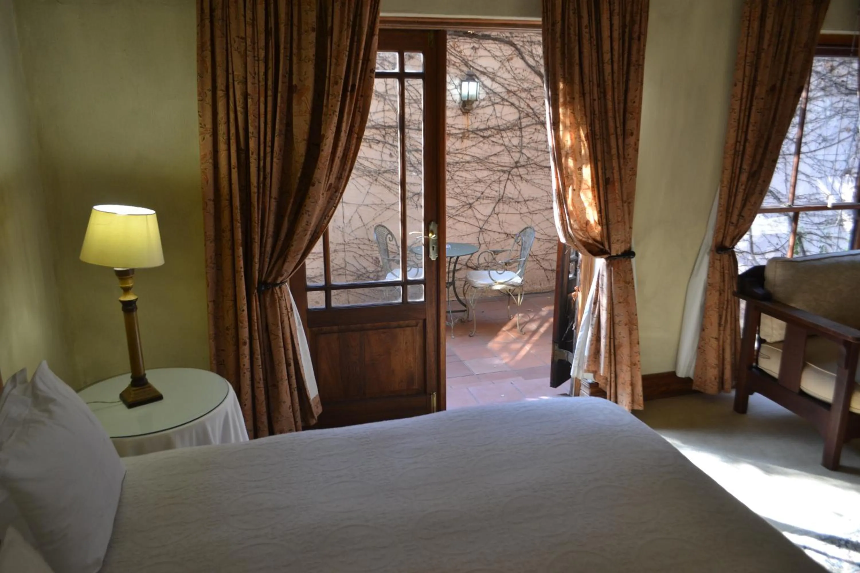 Balcony/Terrace, Bed in Foxwood House Boutique Hotel