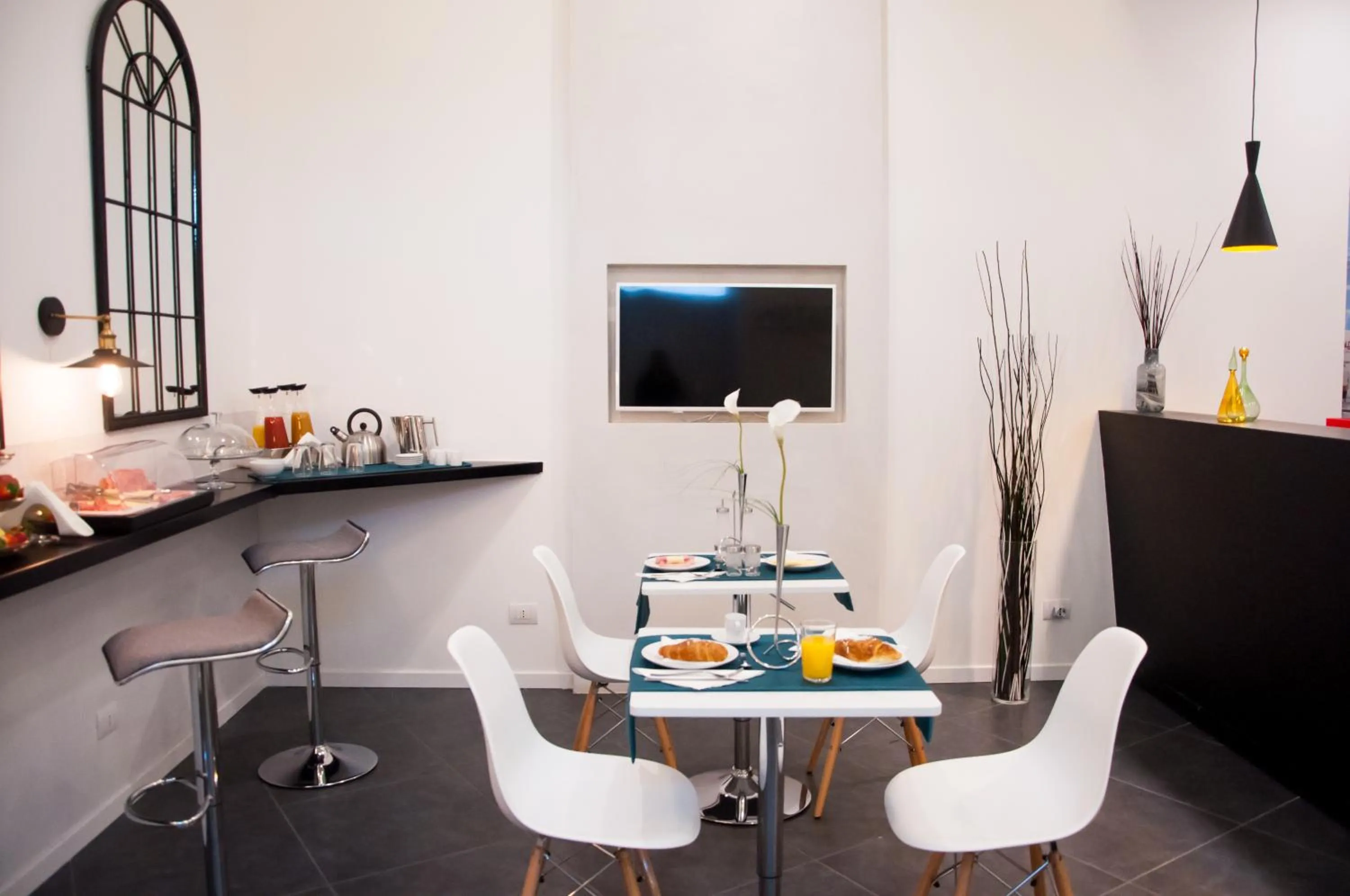 Restaurant/places to eat in Carten