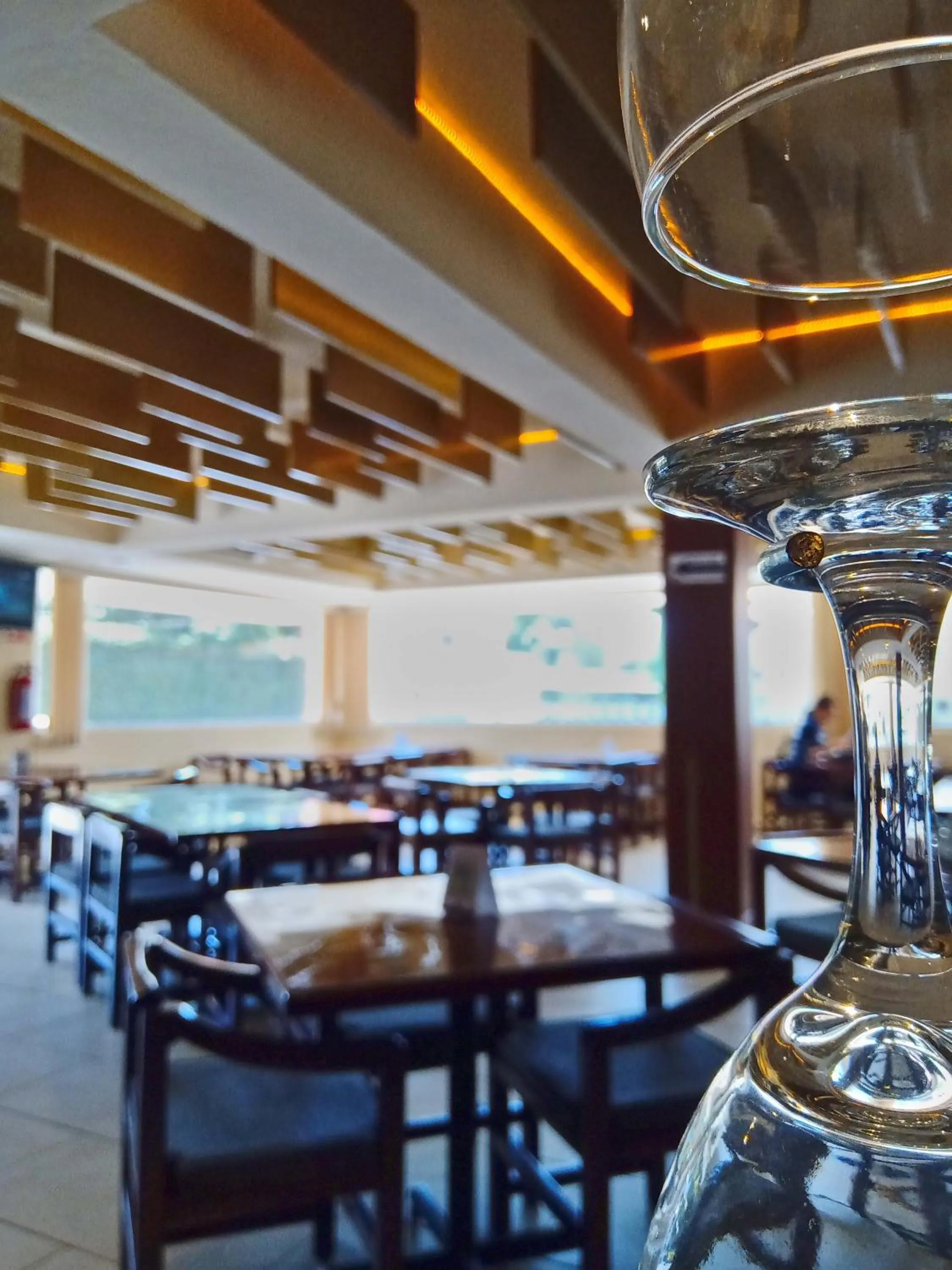 Restaurant/places to eat in Villa Esmeralda