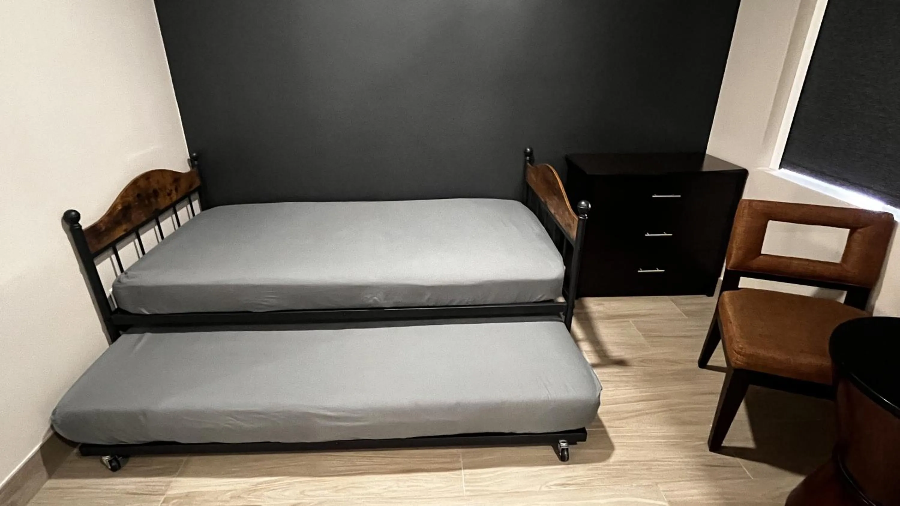 Bed in Howard Johnson by Wyndham Flagstaff University West