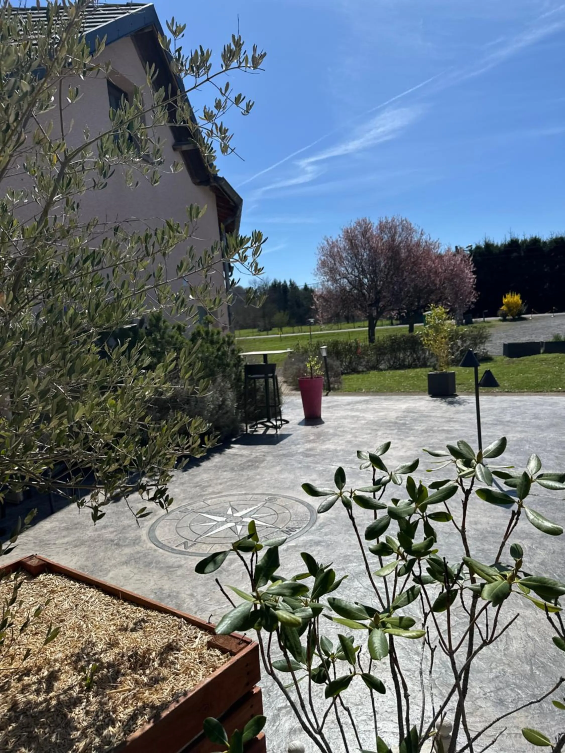 Property building in Logis Hôtel Volcan Sancy