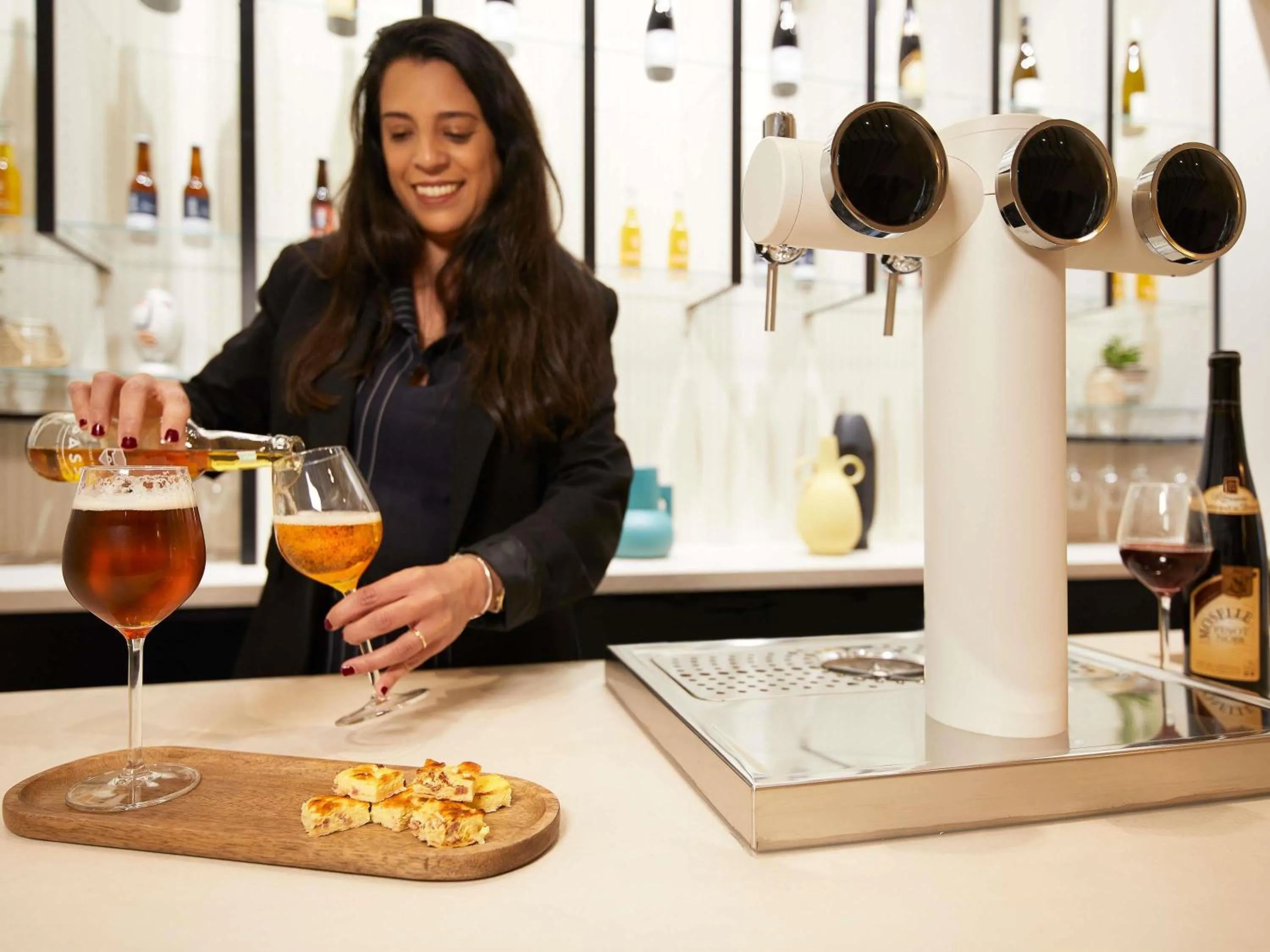 Lounge or bar in Mercure Grand Hôtel Metz Centre Cathédrale