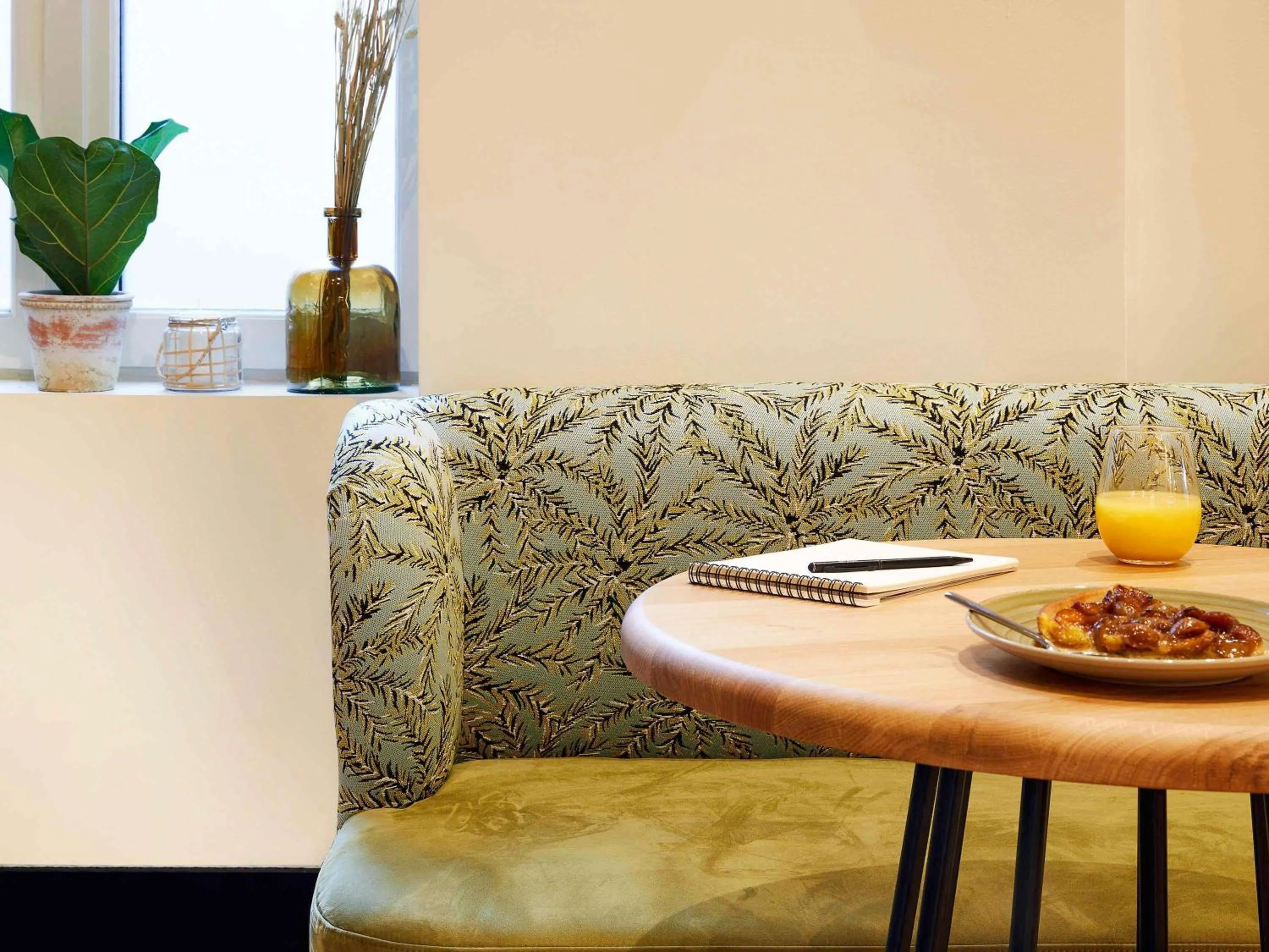 Breakfast in Mercure Grand Hôtel Metz Centre Cathédrale