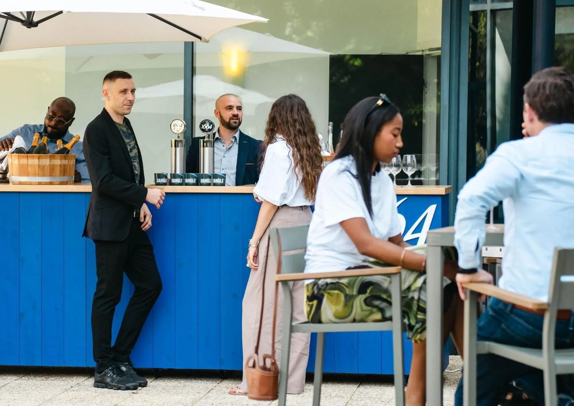 Restaurant/places to eat in The Jangle Hotel - Paris - Charles de Gaulle - Airport