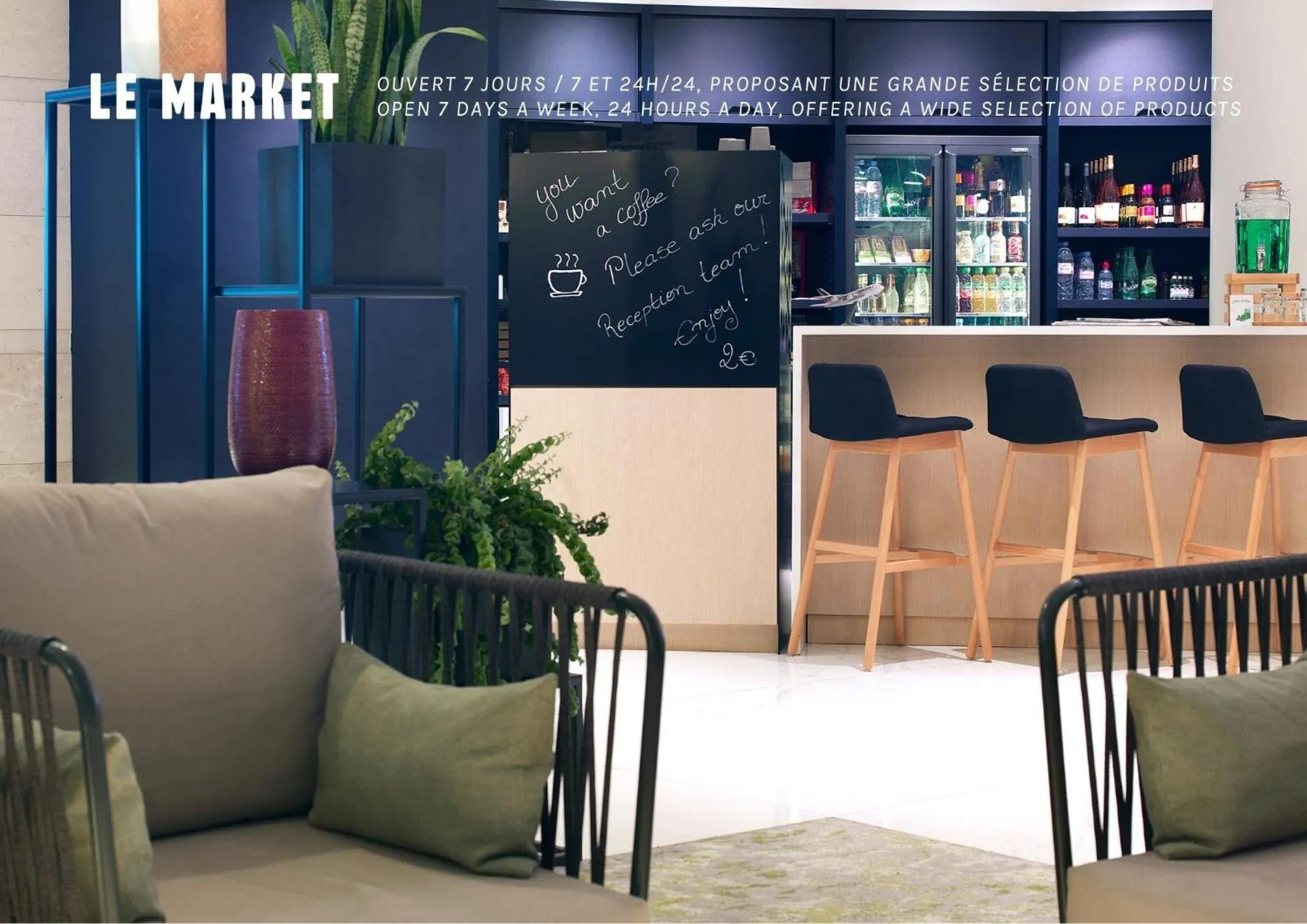 Food and drinks in The Jangle Hotel - Paris - Charles de Gaulle - Airport
