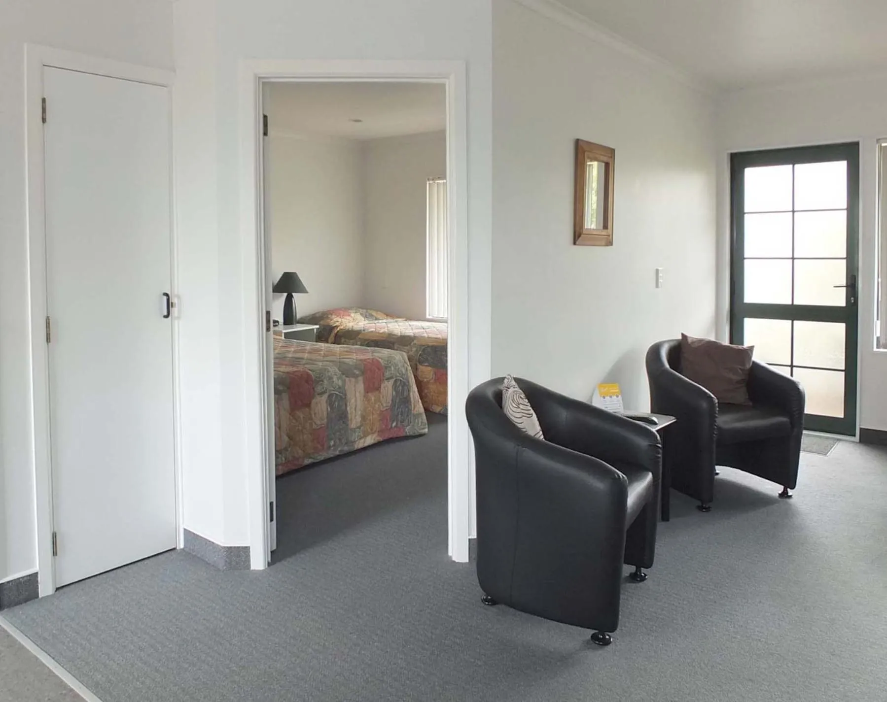 Bed in Kerry Lane Motel