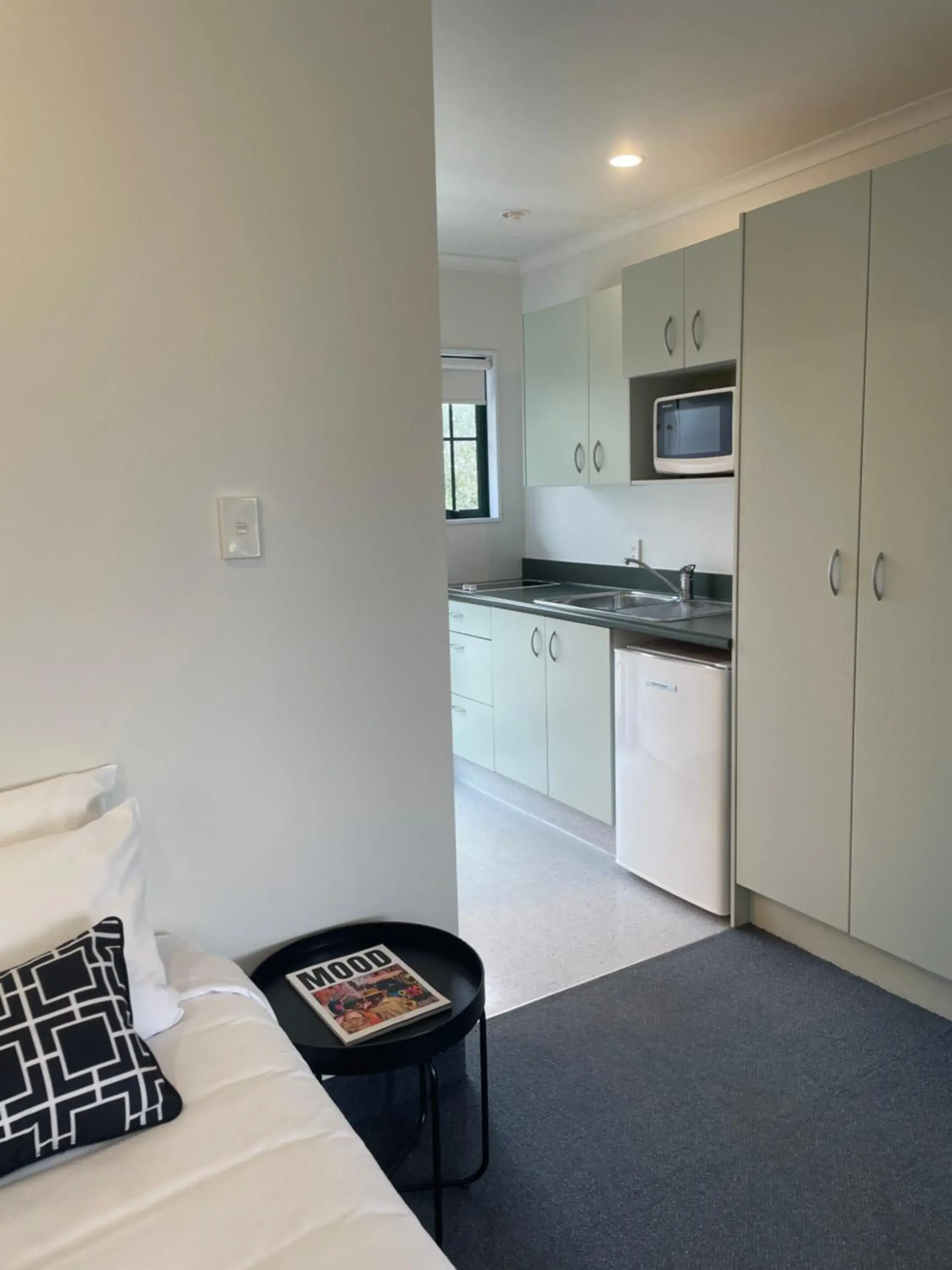 Deluxe King Studio in Kerry Lane Motel Deluxe King Studio in Kerry Lane Motel