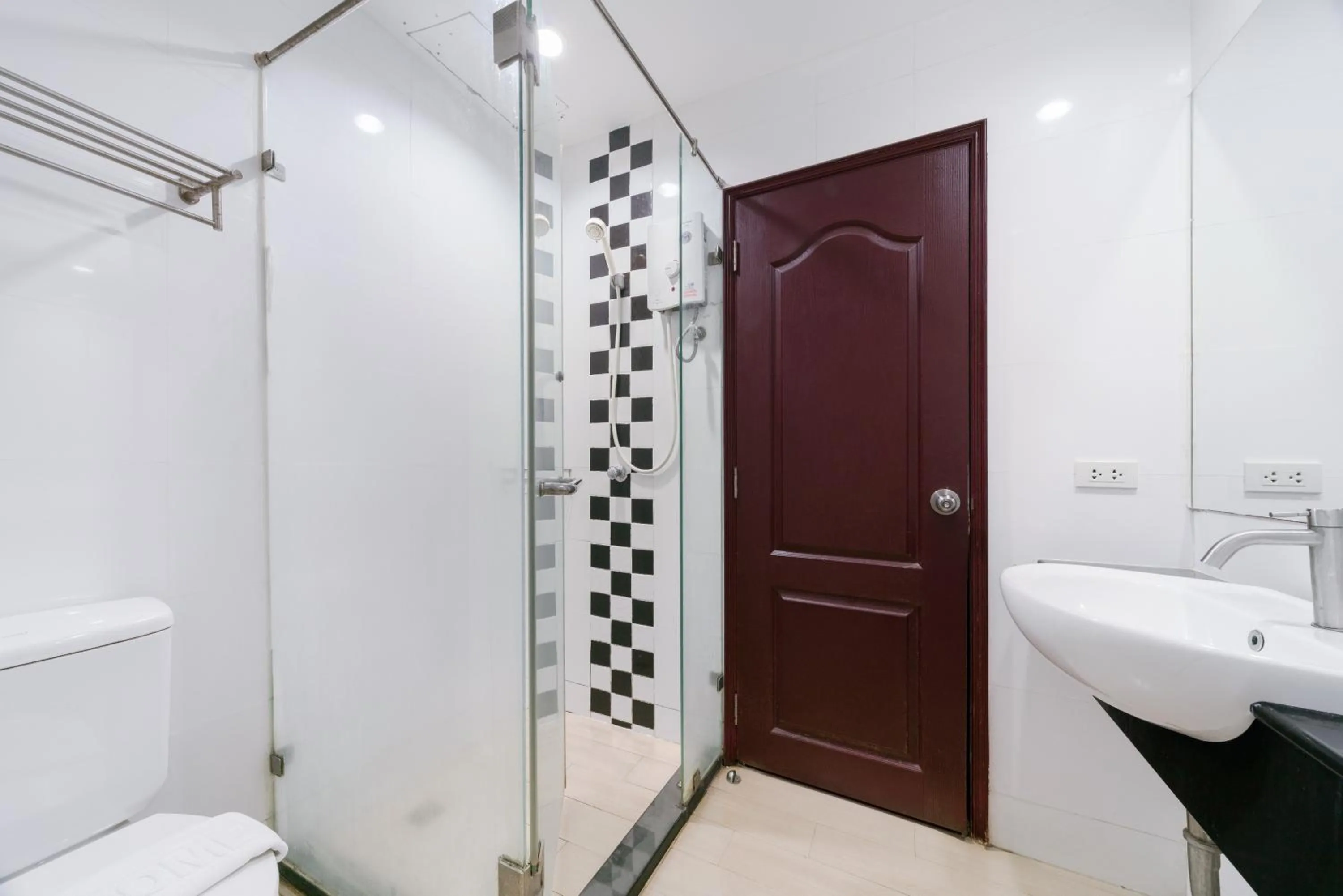 Bathroom in Jomtien Hisotel