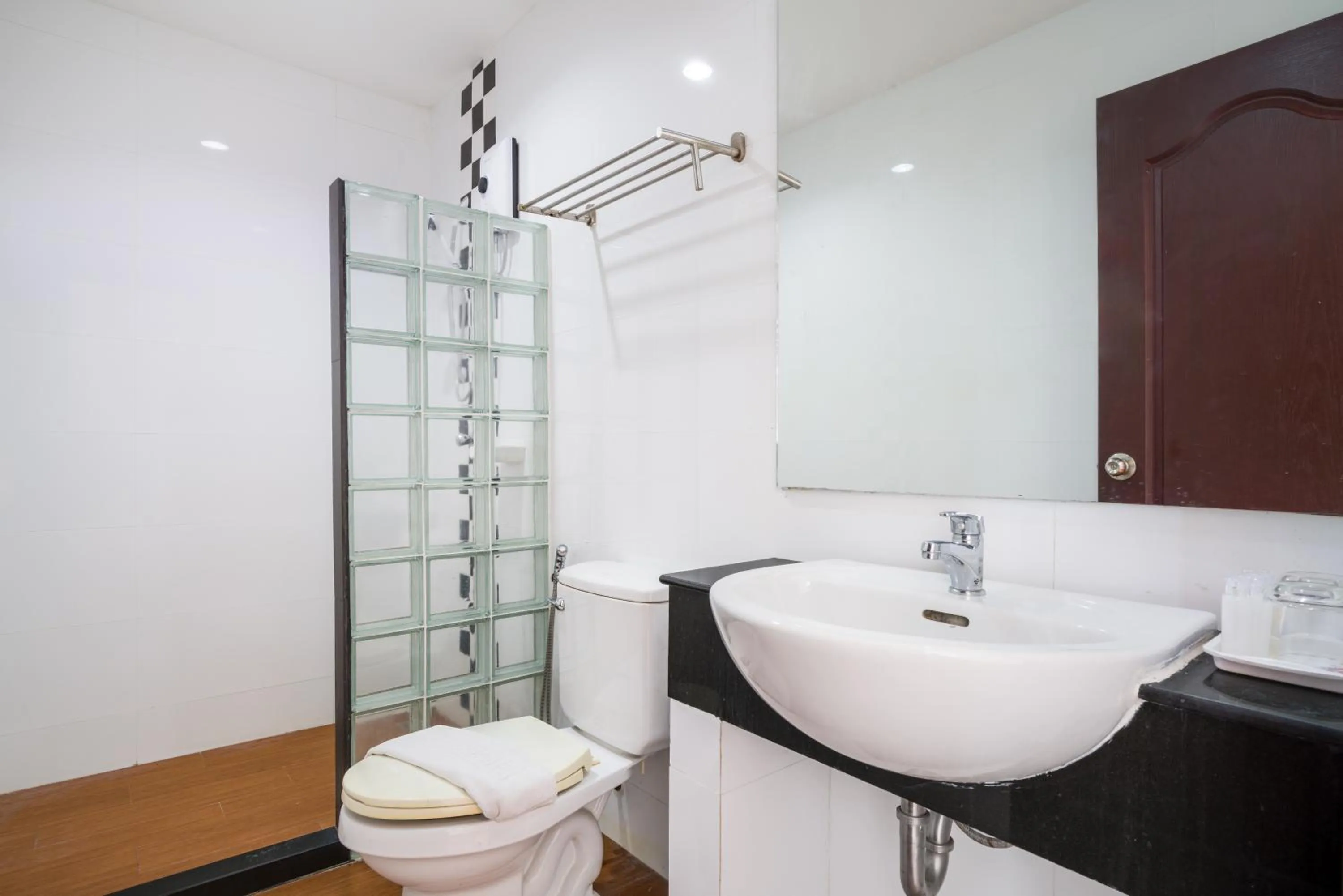 Bathroom in Jomtien Hisotel