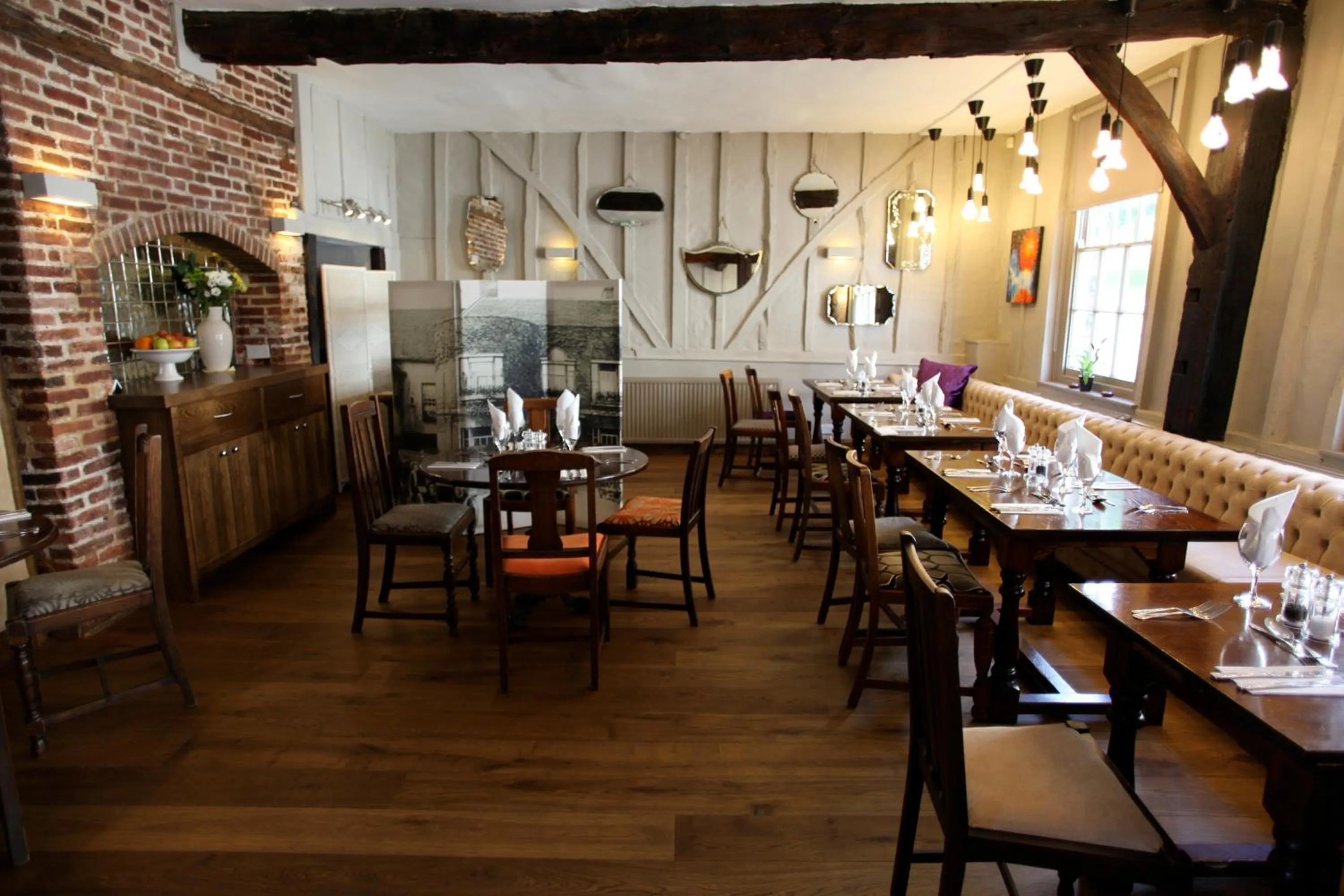 Restaurant/places to eat in Old Bull Inn