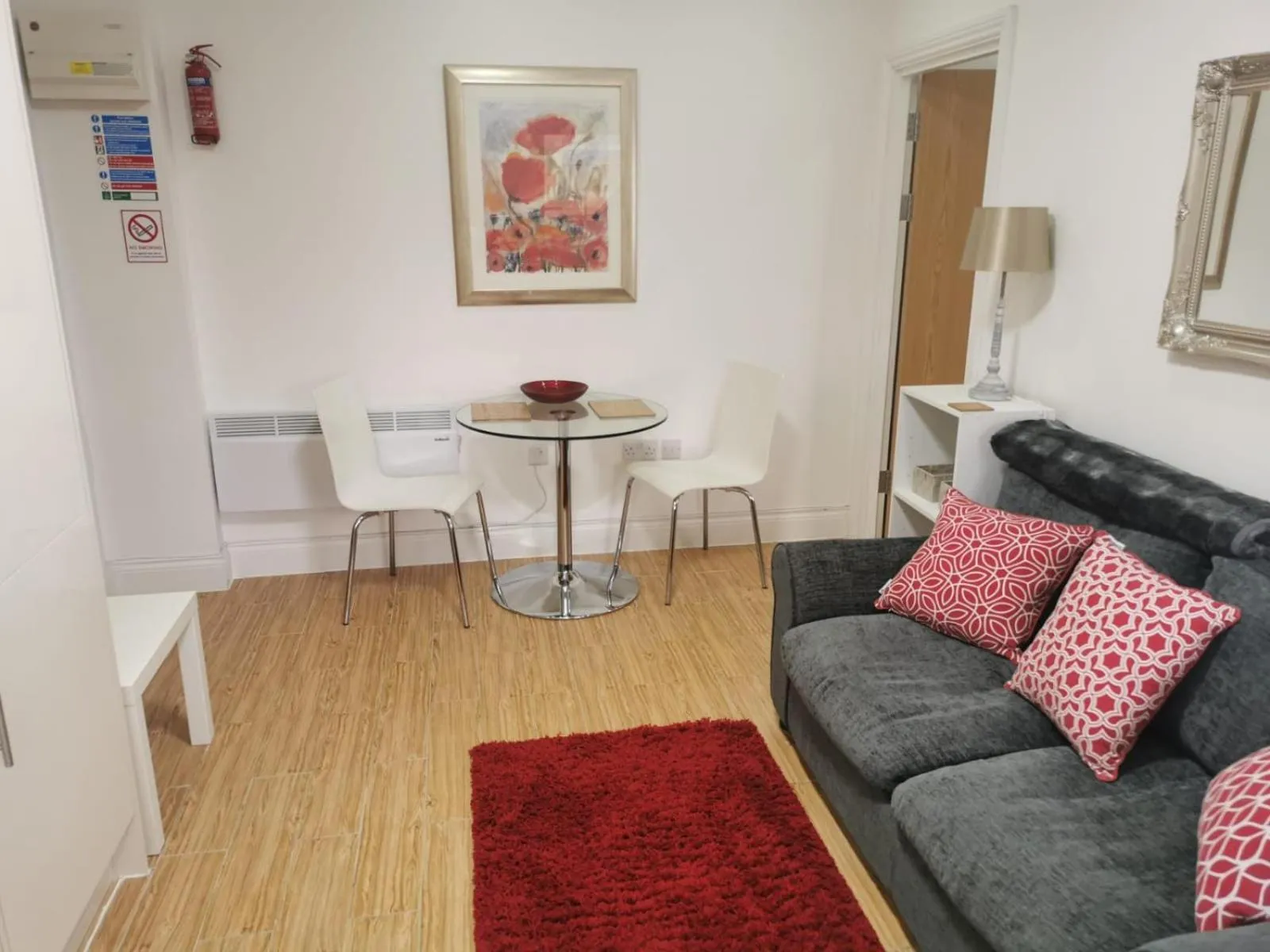 Dining area in Old Bull Inn