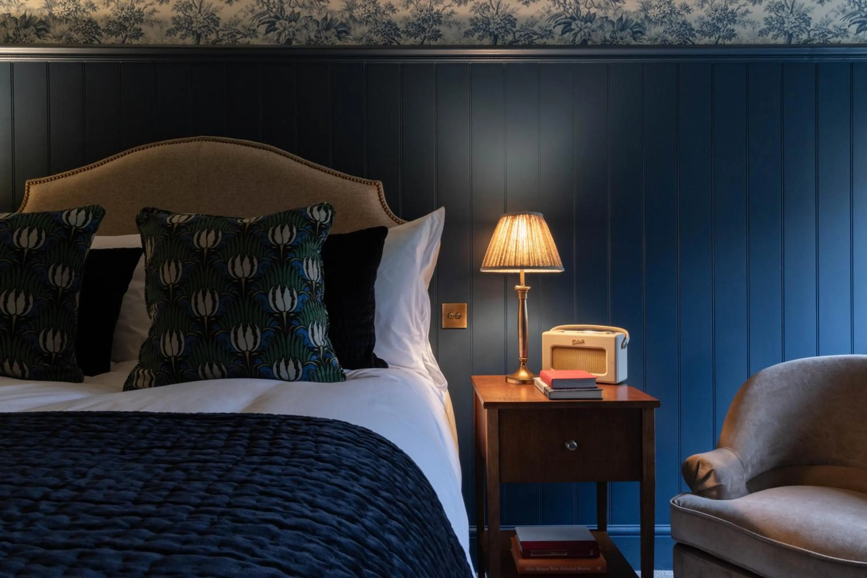 Bed in Dumbleton Hall Hotel