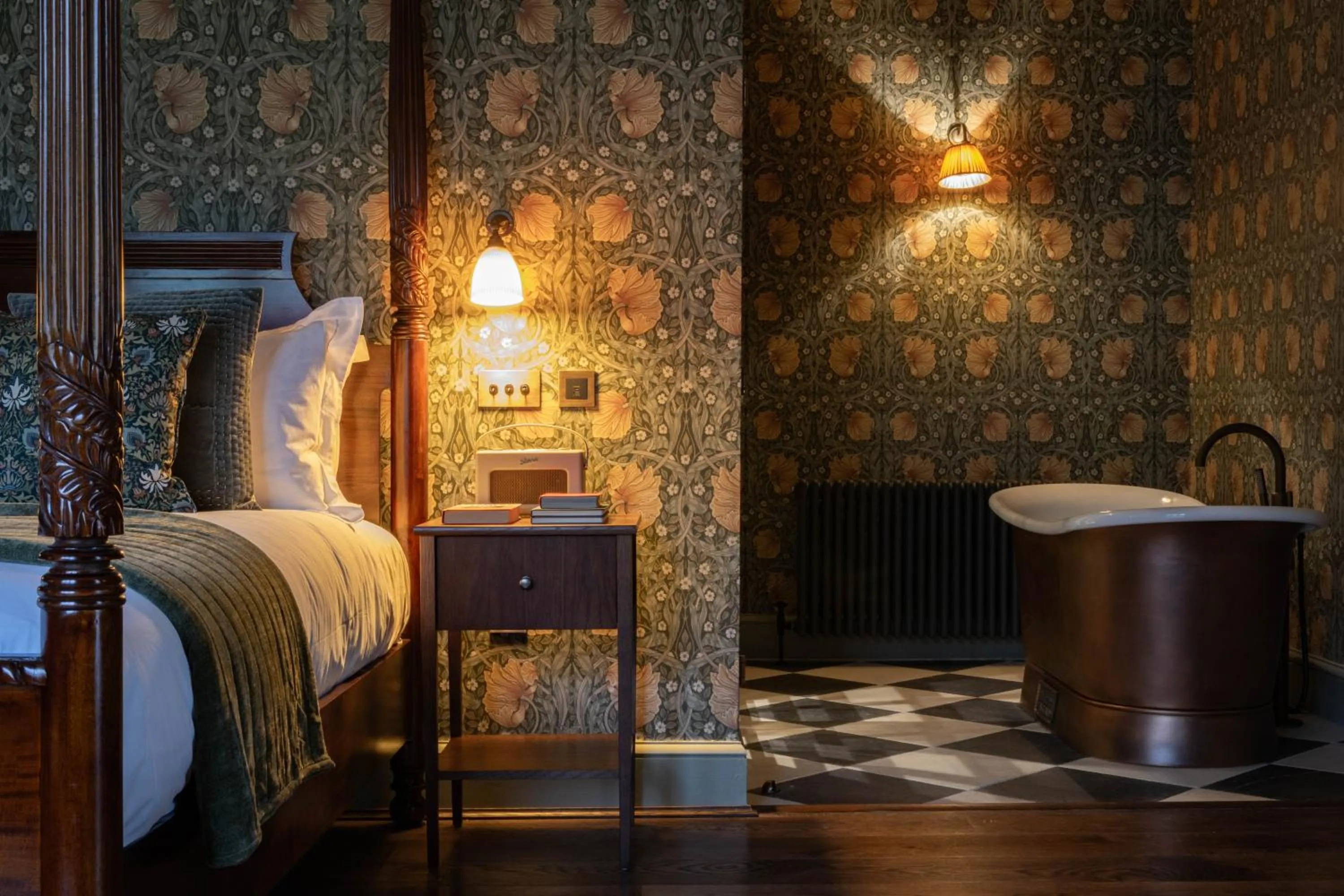 Bed in Dumbleton Hall Hotel