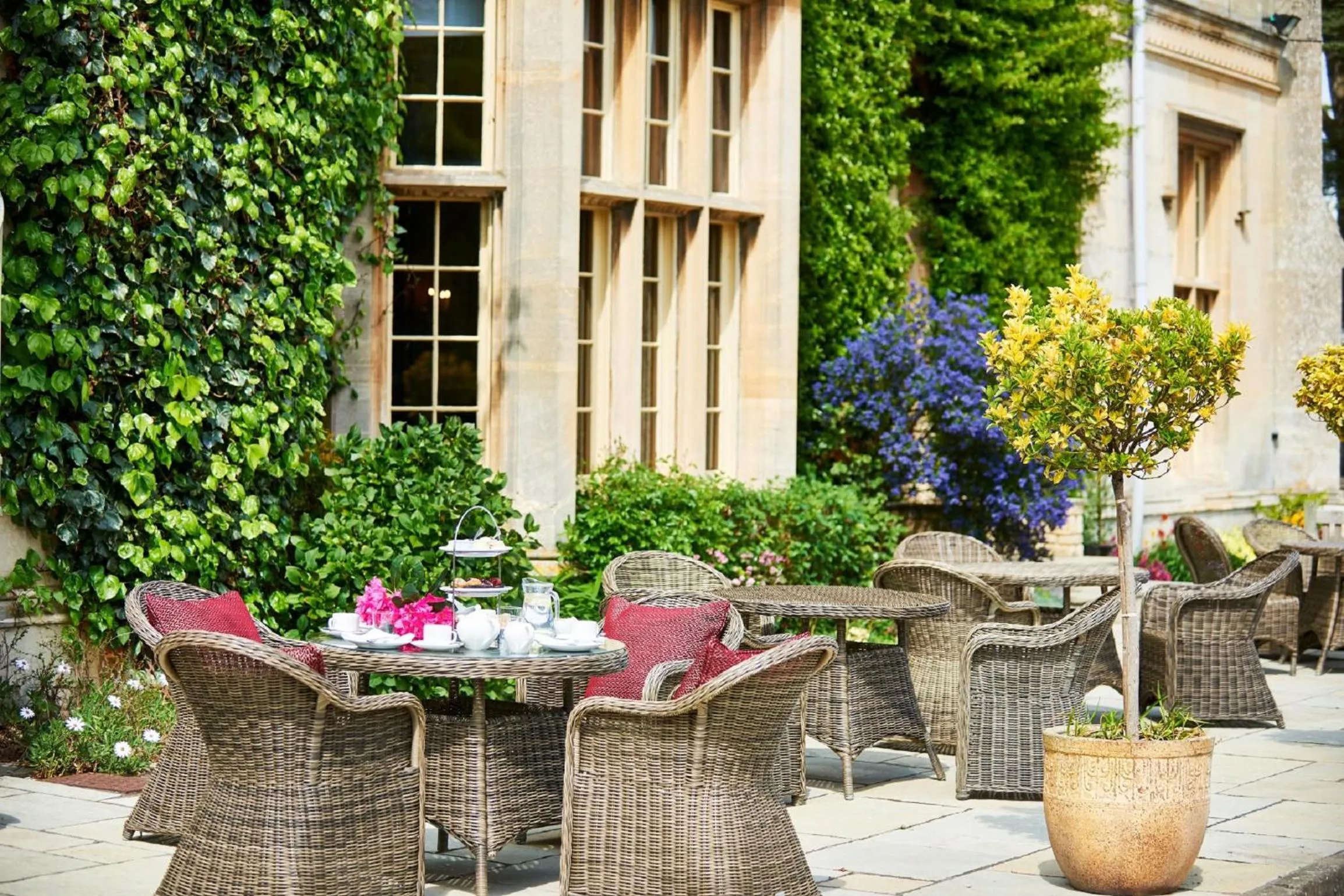 Balcony/Terrace in Dumbleton Hall Hotel
