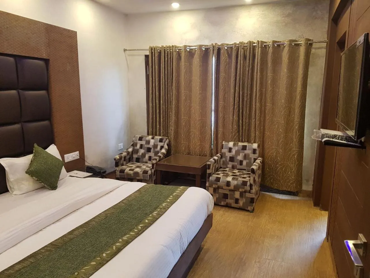 Bed in Hotel Hamers International