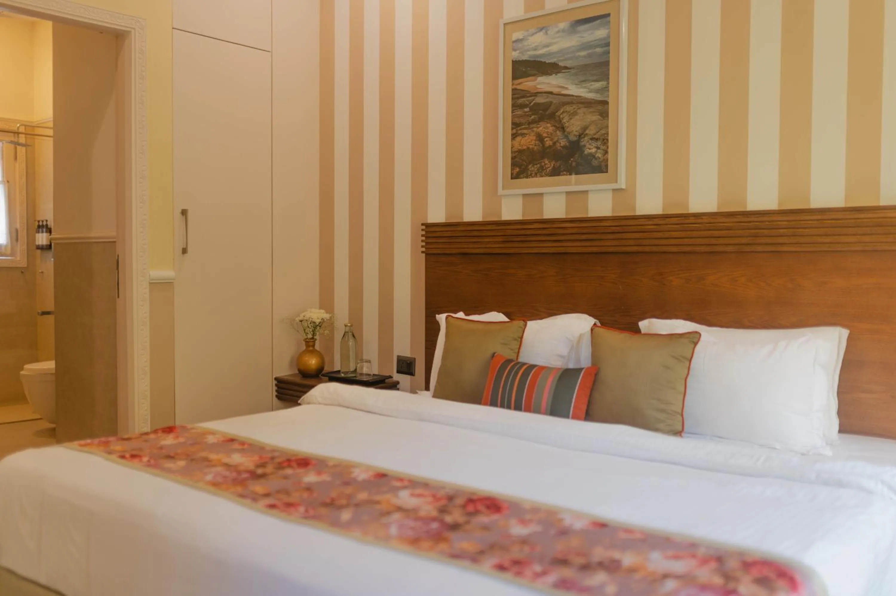 Bedroom, Bed in Karma Chalets